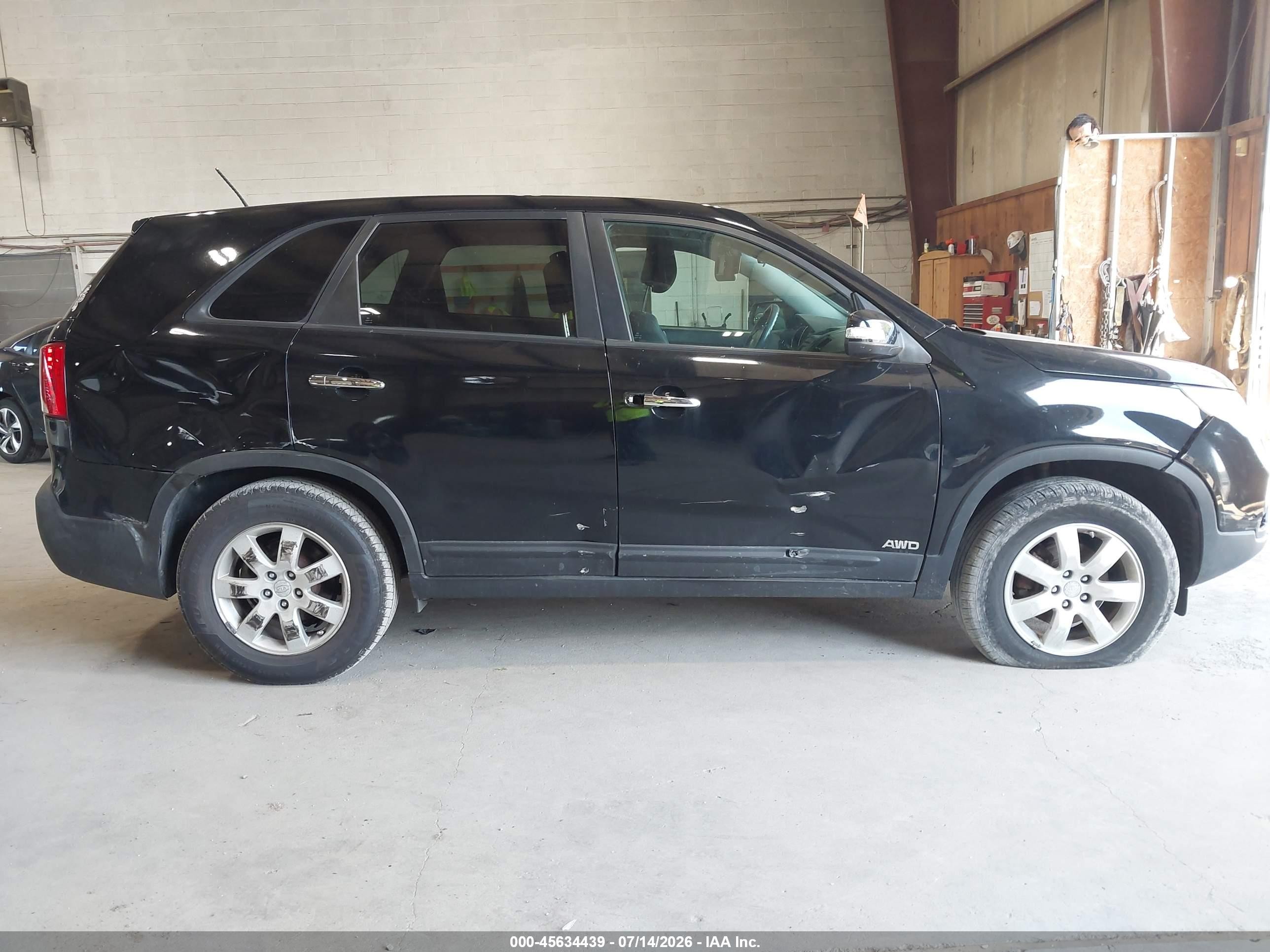 2011 Kia Sorento Lx Black vin: 5XYKTCA19BG187499