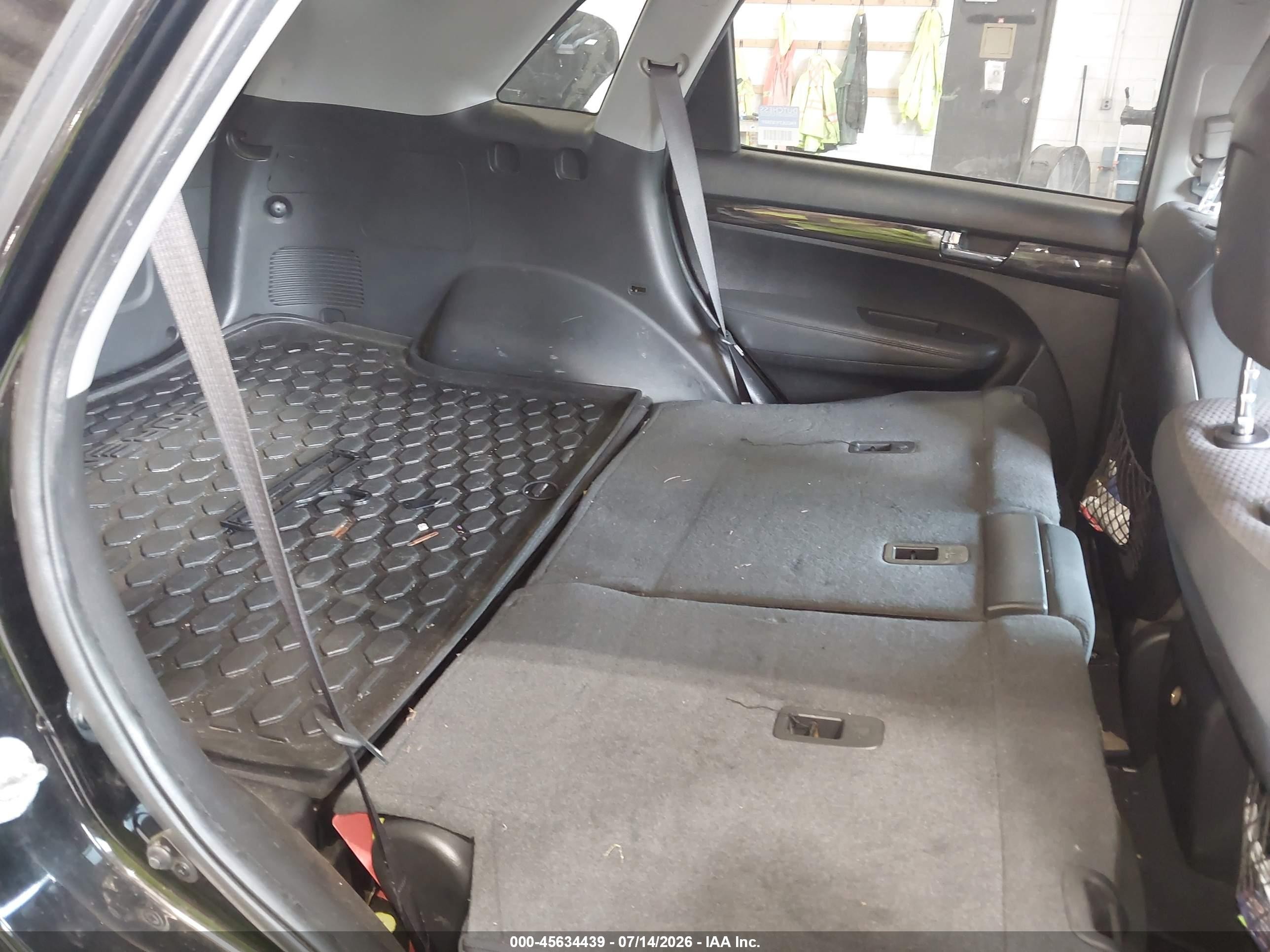 2011 Kia Sorento Lx Black vin: 5XYKTCA19BG187499