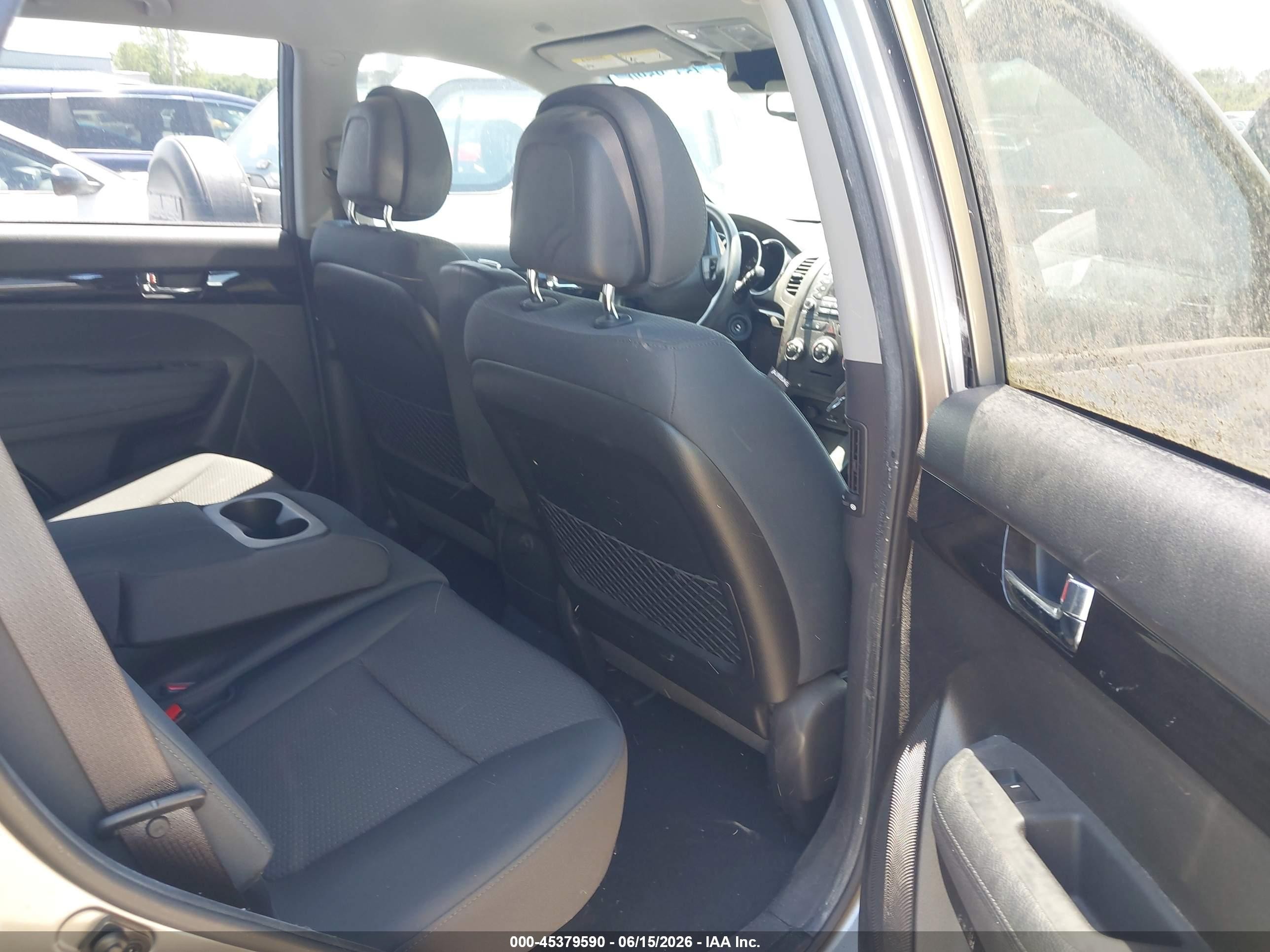 2011 Kia Sorento Lx Серый vin: 5XYKTCA1XBG033285
