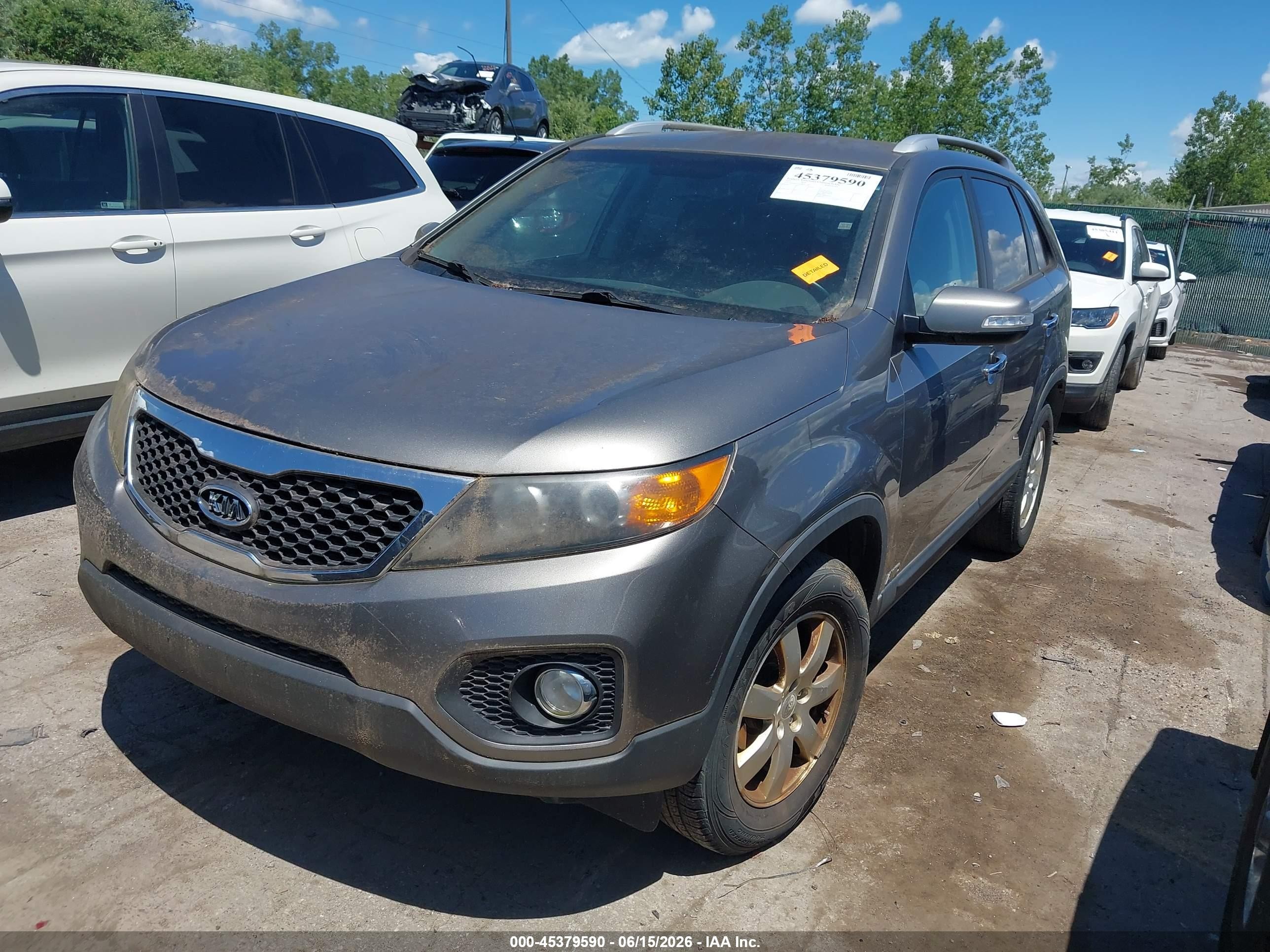 2011 Kia Sorento Lx Серый vin: 5XYKTCA1XBG033285