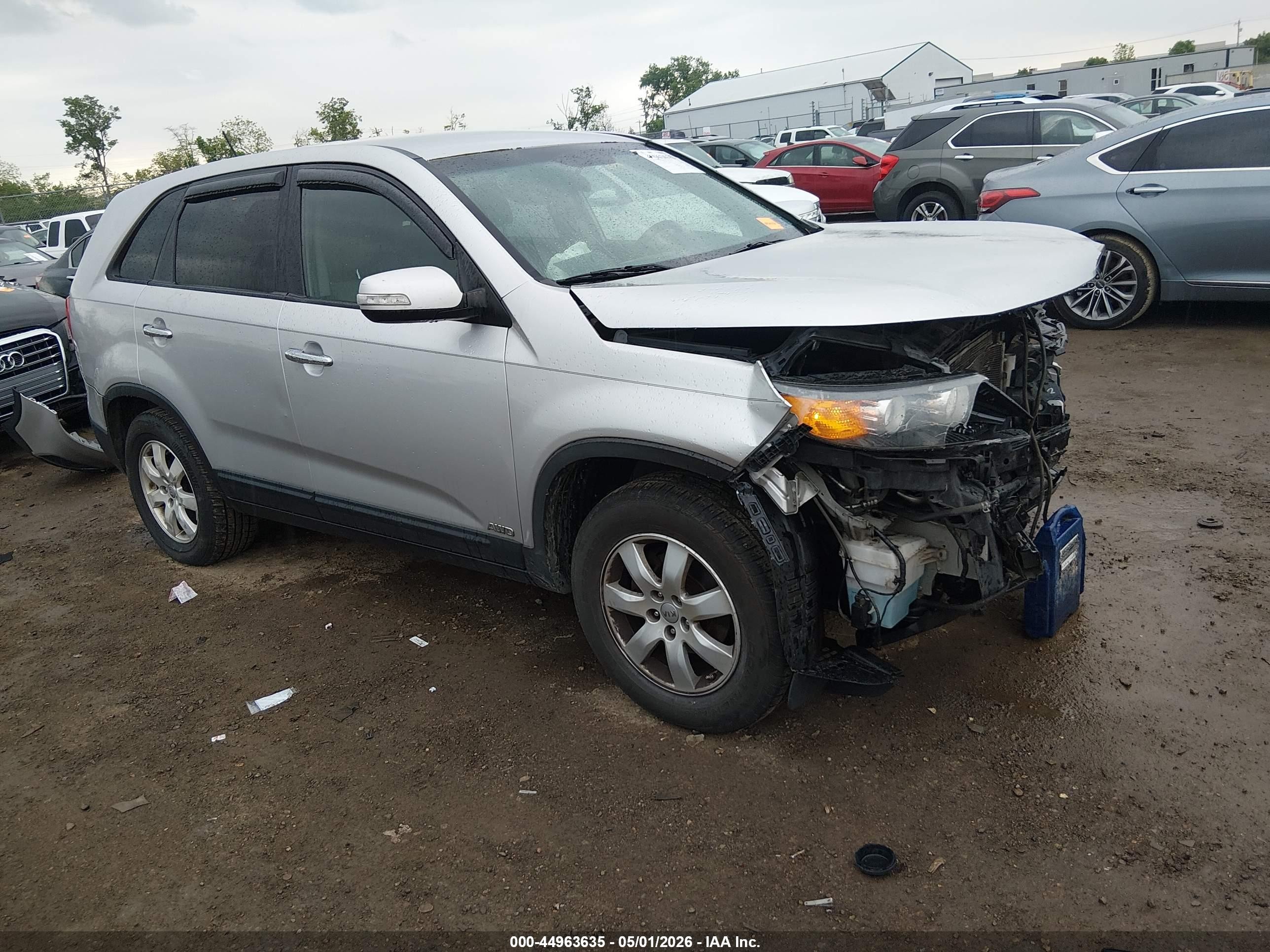 2012 Kia Sorento Lx Серебряный vin: 5XYKTCA60CG275547