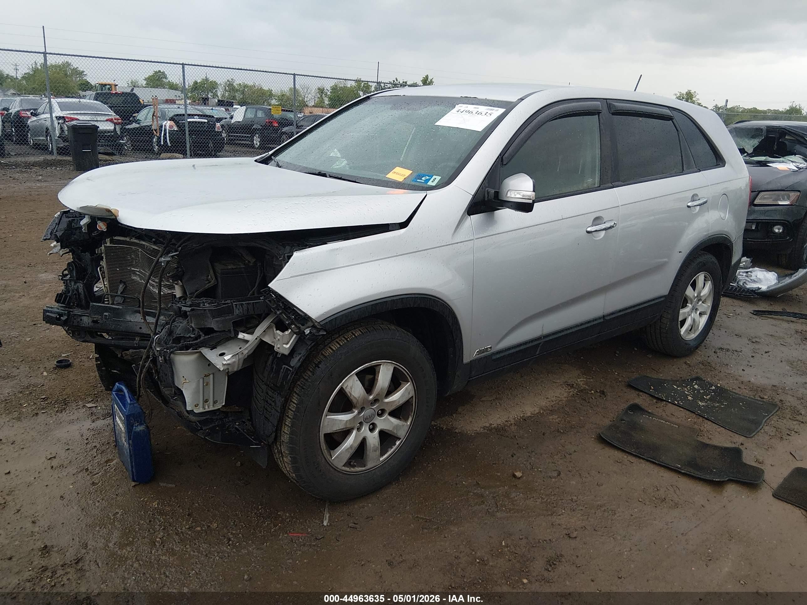 2012 Kia Sorento Lx Silver vin: 5XYKTCA60CG275547