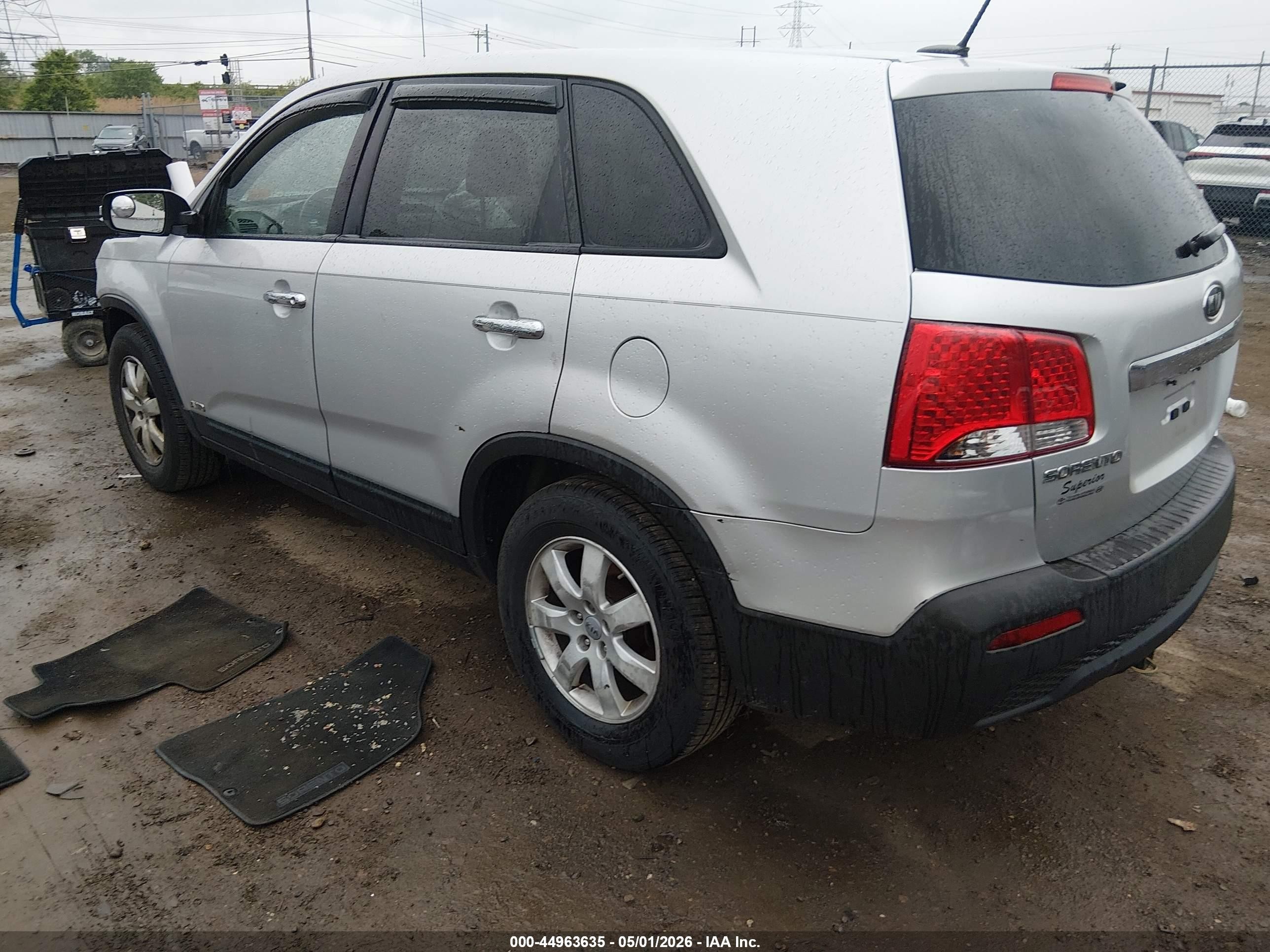 2012 Kia Sorento Lx Silver vin: 5XYKTCA60CG275547