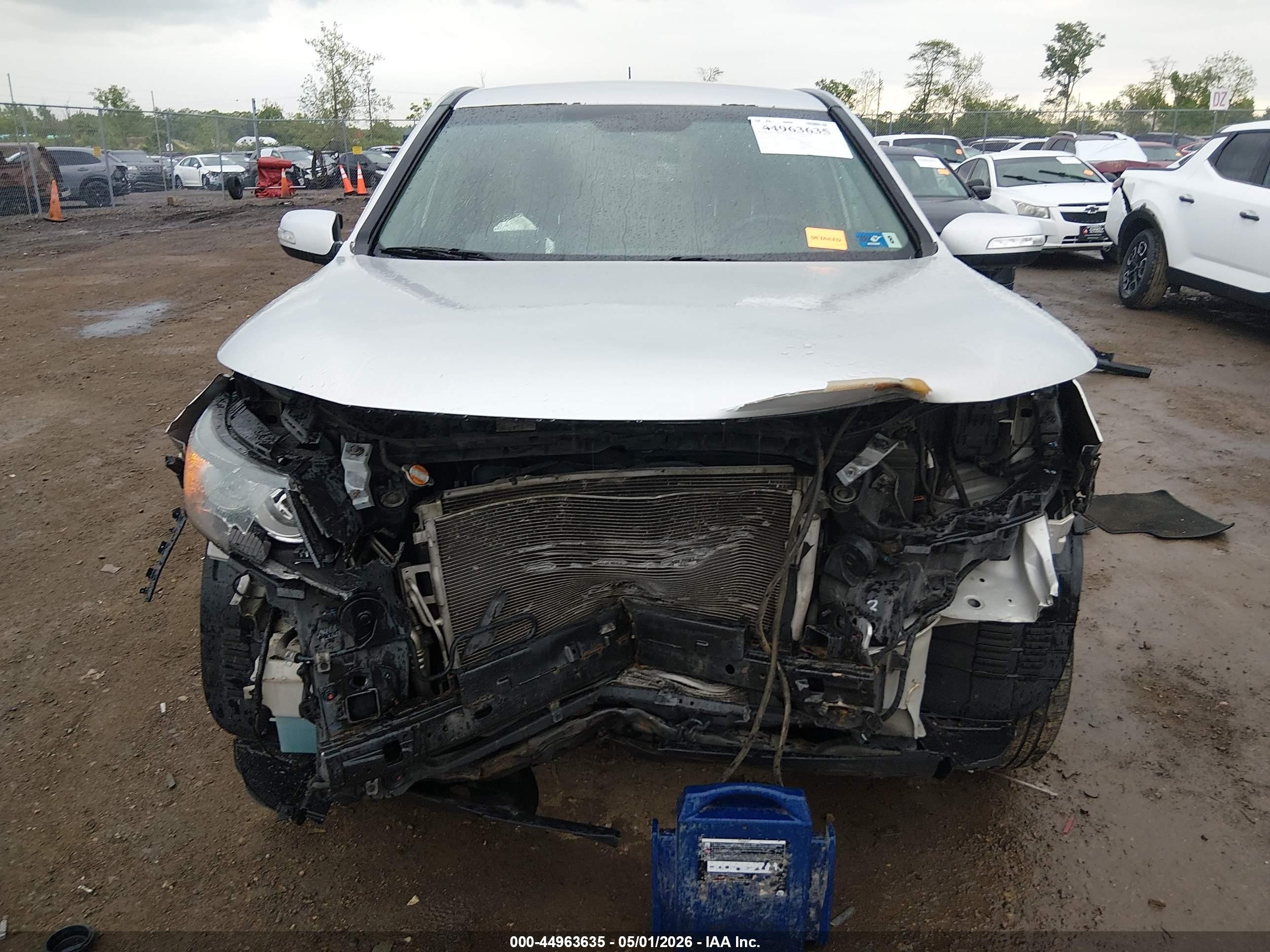 2012 Kia Sorento Lx Silver vin: 5XYKTCA60CG275547