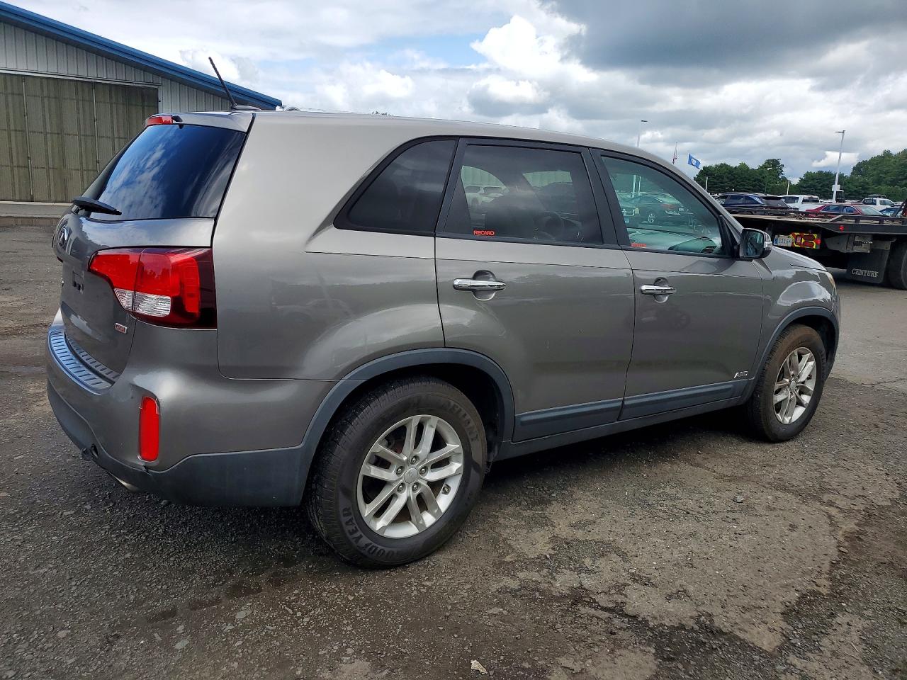2015 Kia Sorento Lx Gray vin: 5XYKTCA60FG636117