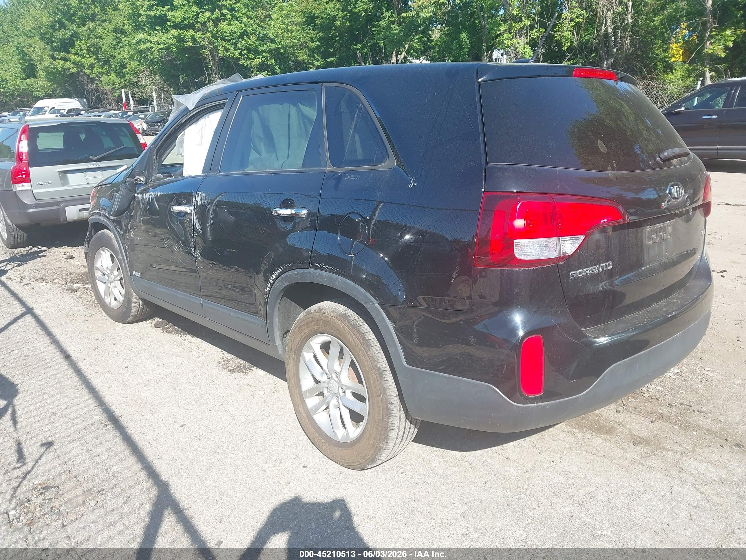 2015 Kia Sorento Lx Черный vin: 5XYKTCA60FG640846