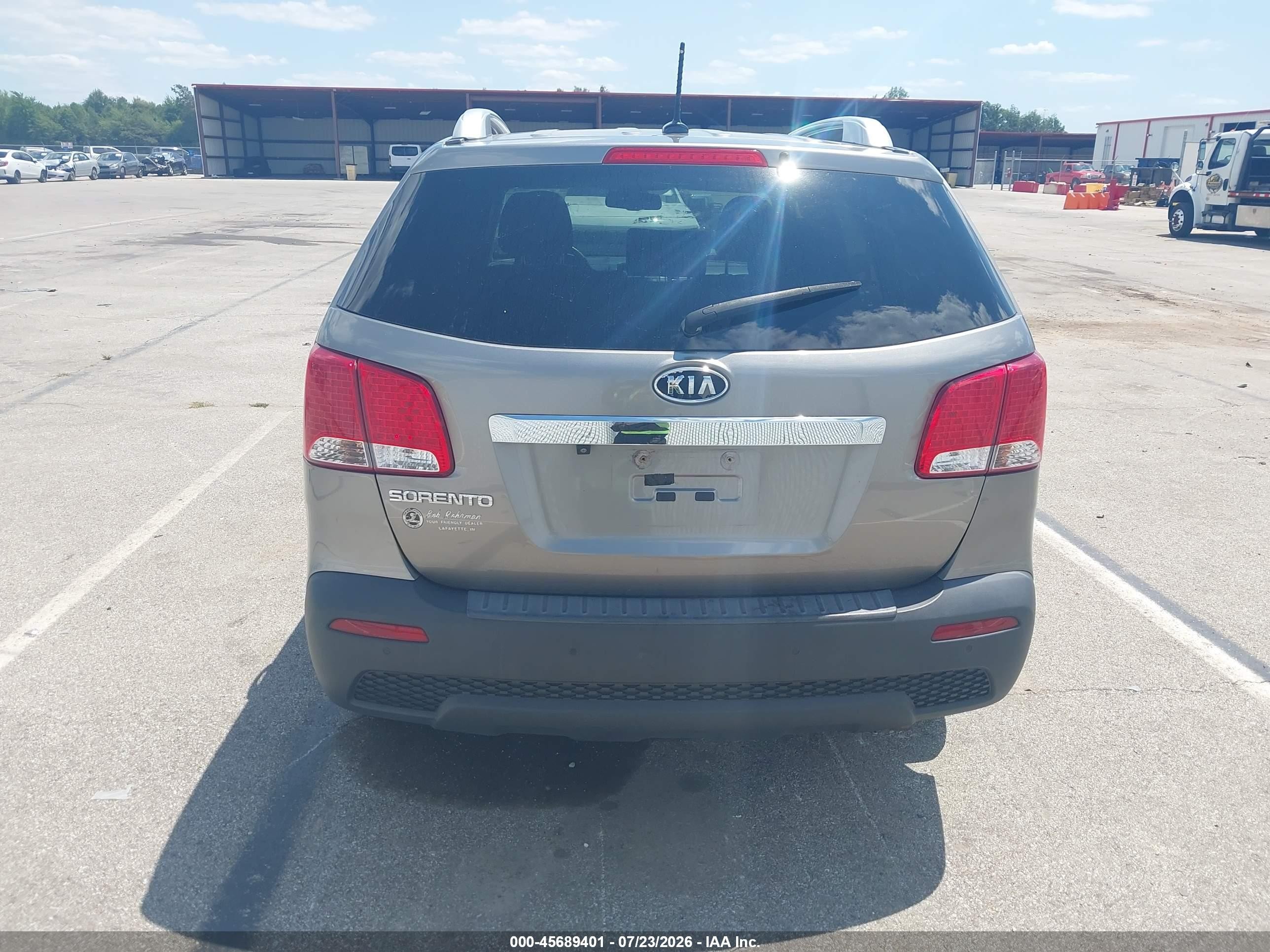 2013 Kia Sorento Lx Silver vin: 5XYKTCA61DG408186