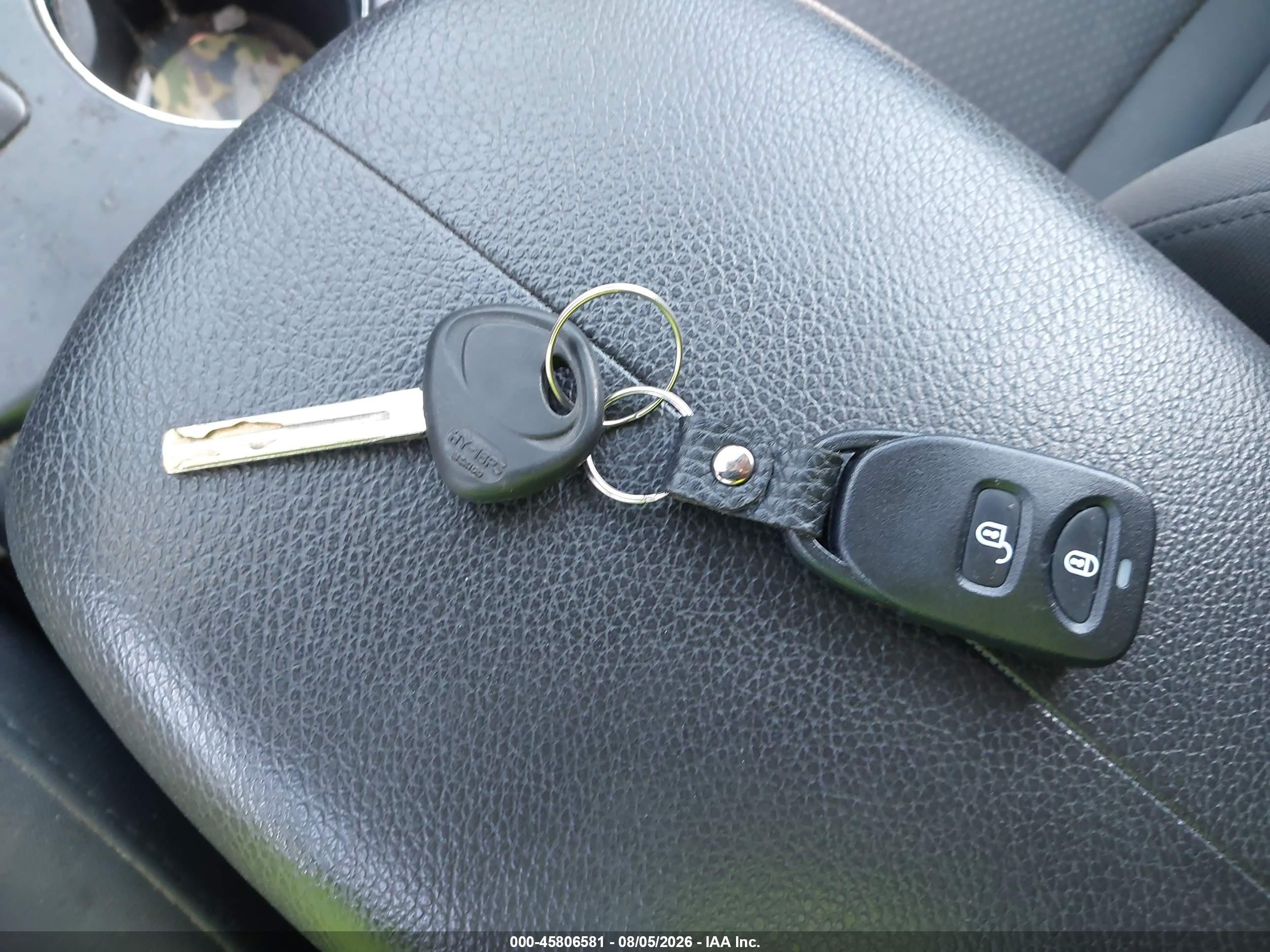 2013 Kia Sorento Lx Silver vin: 5XYKTCA61DG409077