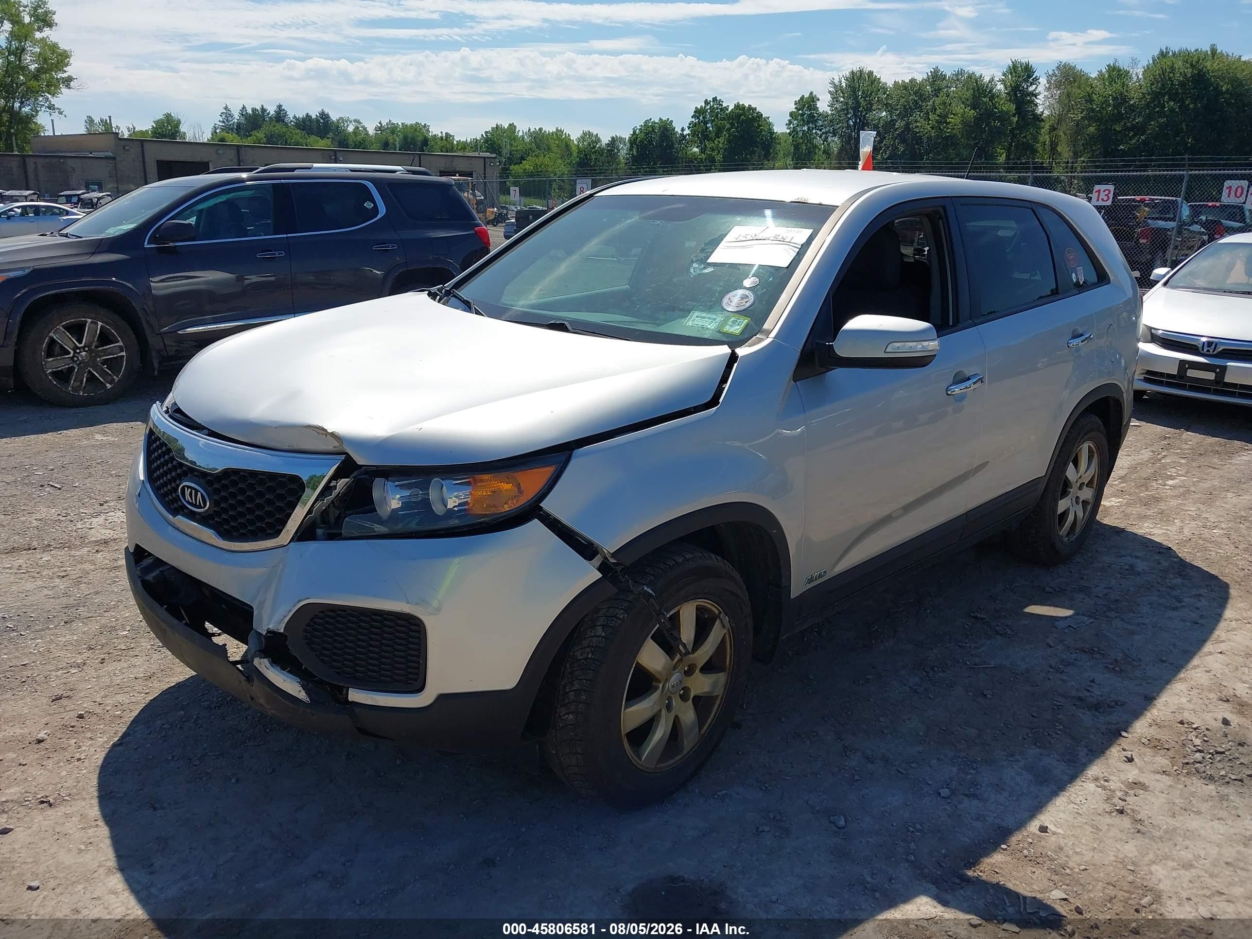 2013 Kia Sorento Lx Silver vin: 5XYKTCA61DG409077