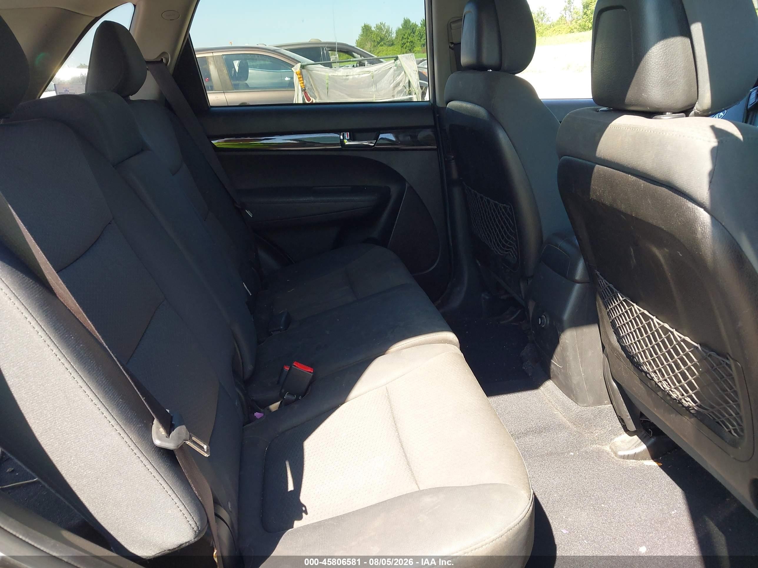 2013 Kia Sorento Lx Silver vin: 5XYKTCA61DG409077