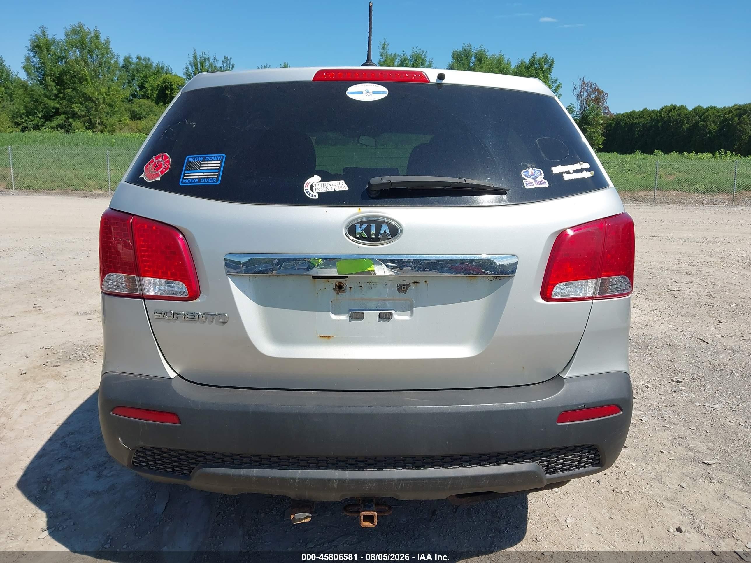 2013 Kia Sorento Lx Silver vin: 5XYKTCA61DG409077