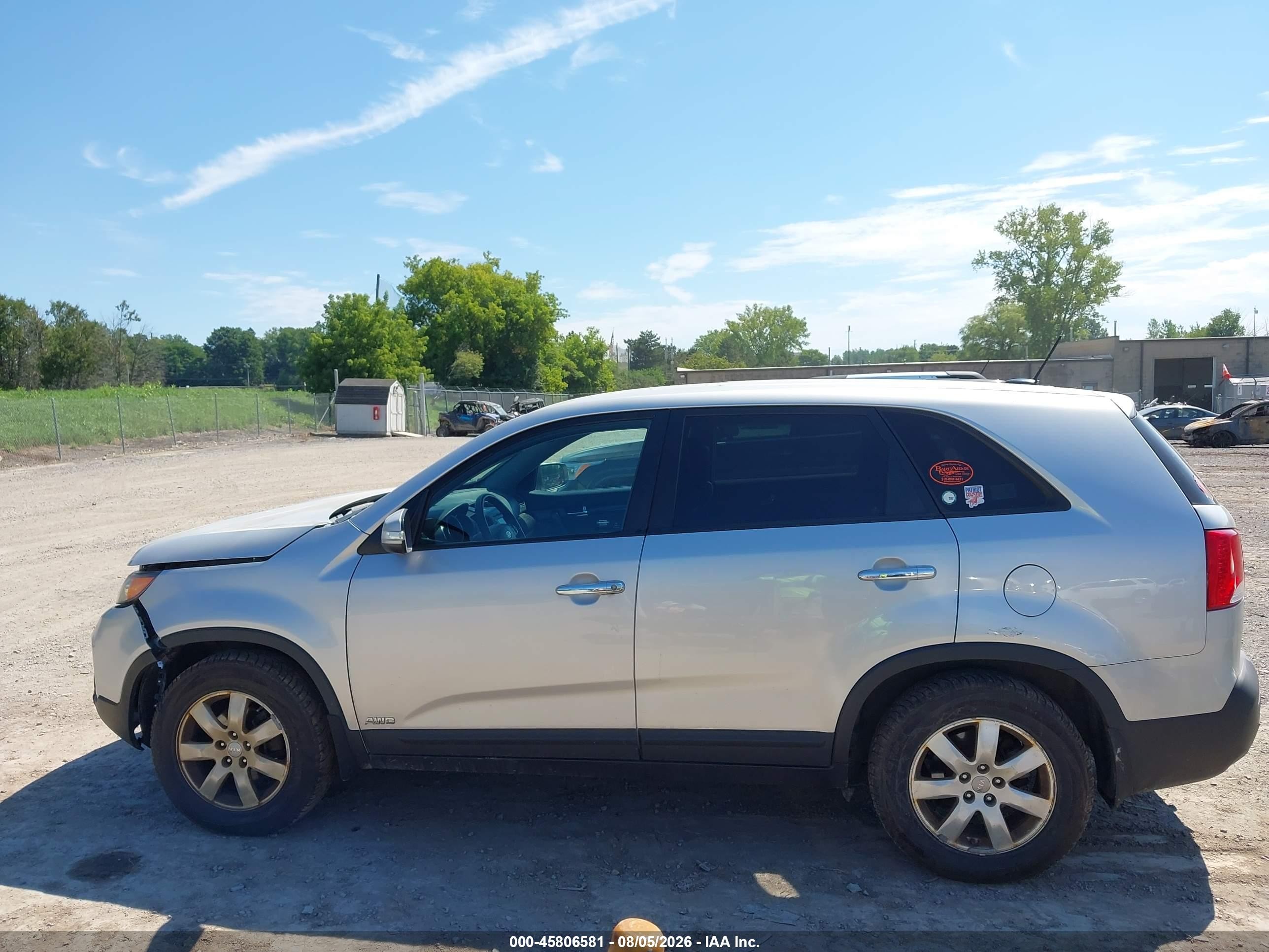 2013 Kia Sorento Lx Silver vin: 5XYKTCA61DG409077