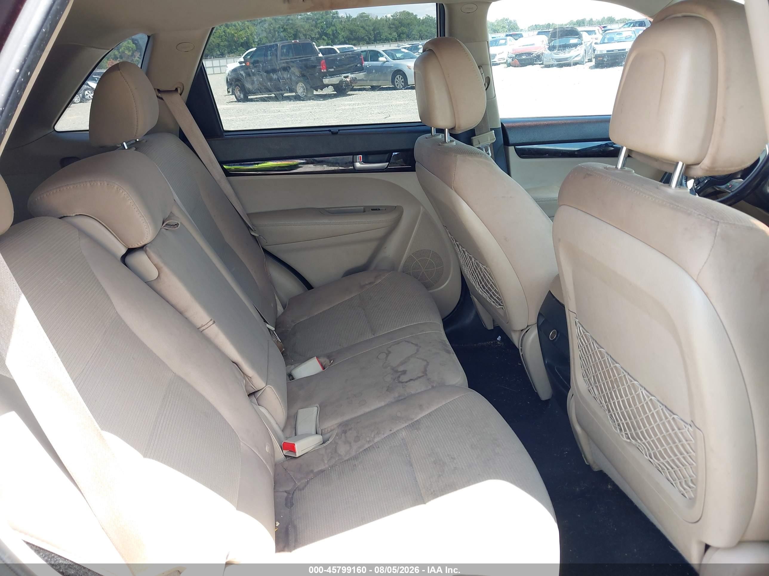 2014 Kia Sorento Lx Maroon vin: 5XYKTCA61EG549471