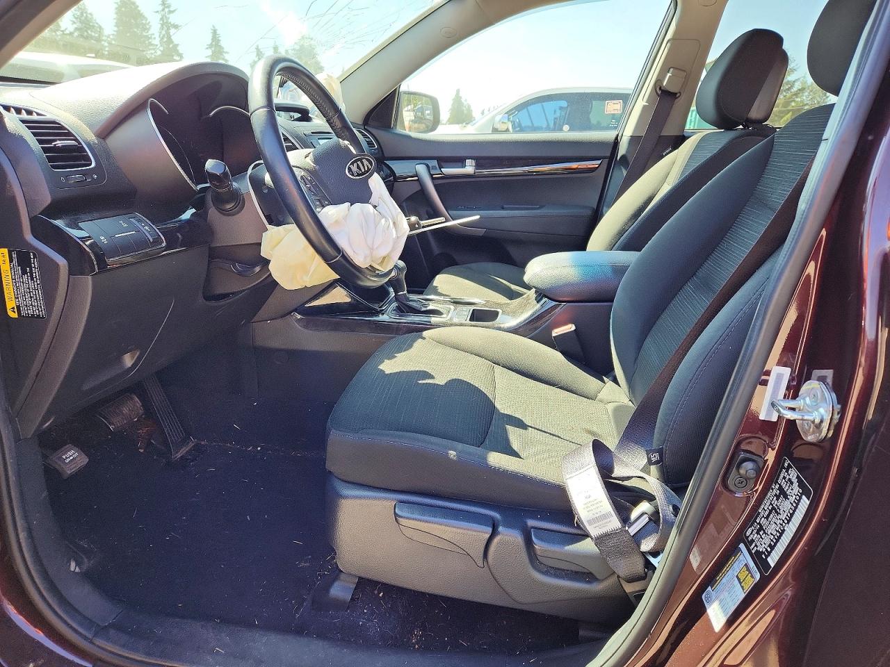2015 Kia Sorento Lx Burgundy vin: 5XYKTCA61FG561010