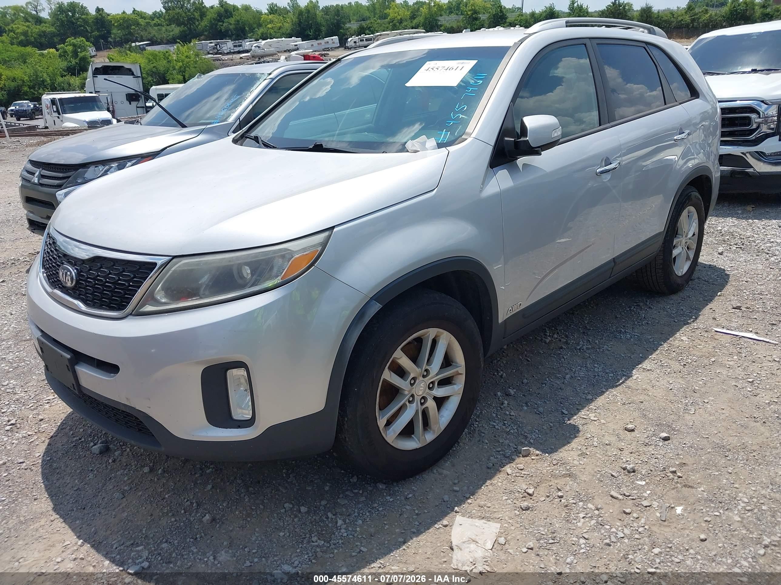 2015 Kia Sorento Lx Silver vin: 5XYKTCA61FG585176