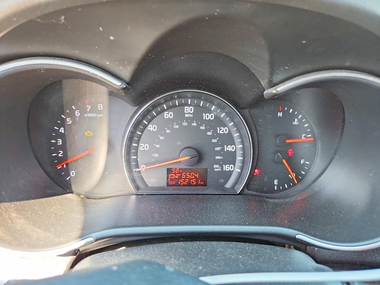 2015 Kia Sorento Lx White vin: 5XYKTCA61FG636630