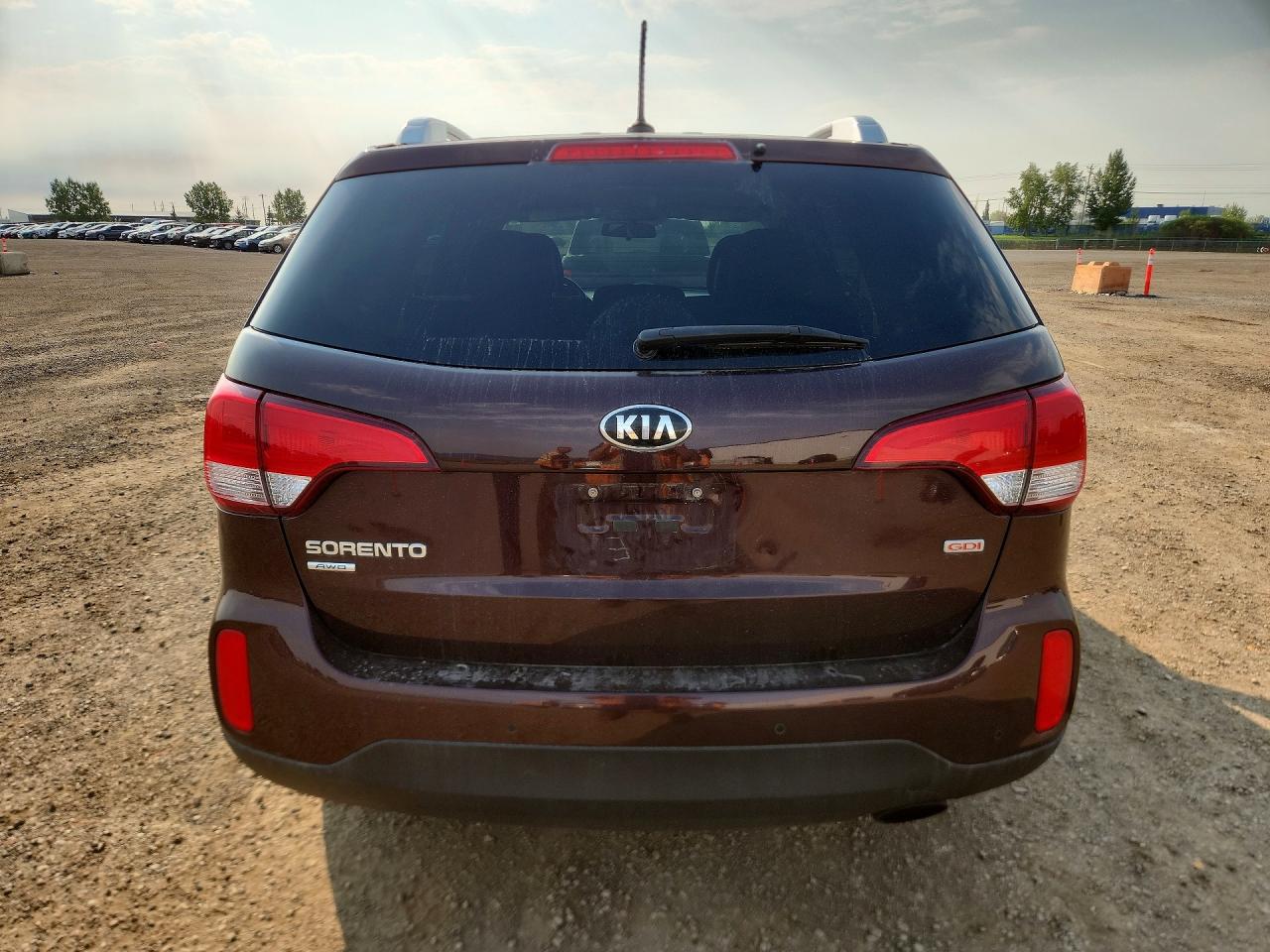 2015 Kia Sorento Lx Burgundy vin: 5XYKTCA61FG645621