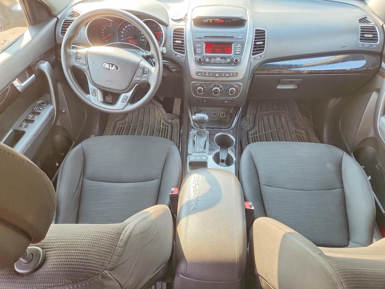 2015 Kia Sorento Lx Burgundy vin: 5XYKTCA61FG645621