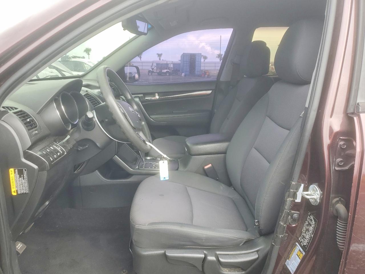 2012 Kia Sorento Lx Burgundy vin: 5XYKTCA62CG250827
