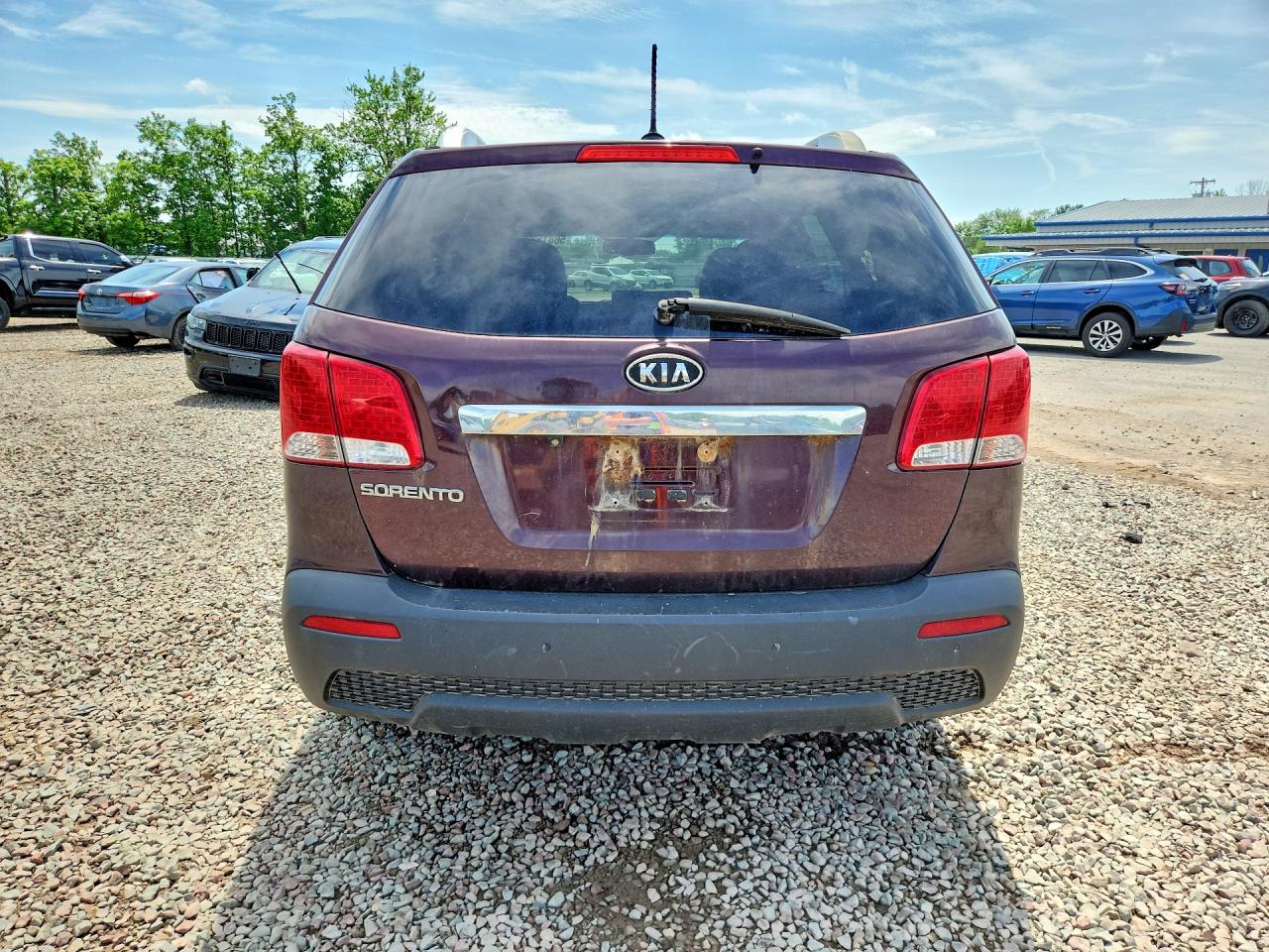 2013 Kia Sorento Lx Maroon vin: 5XYKTCA62DG322465