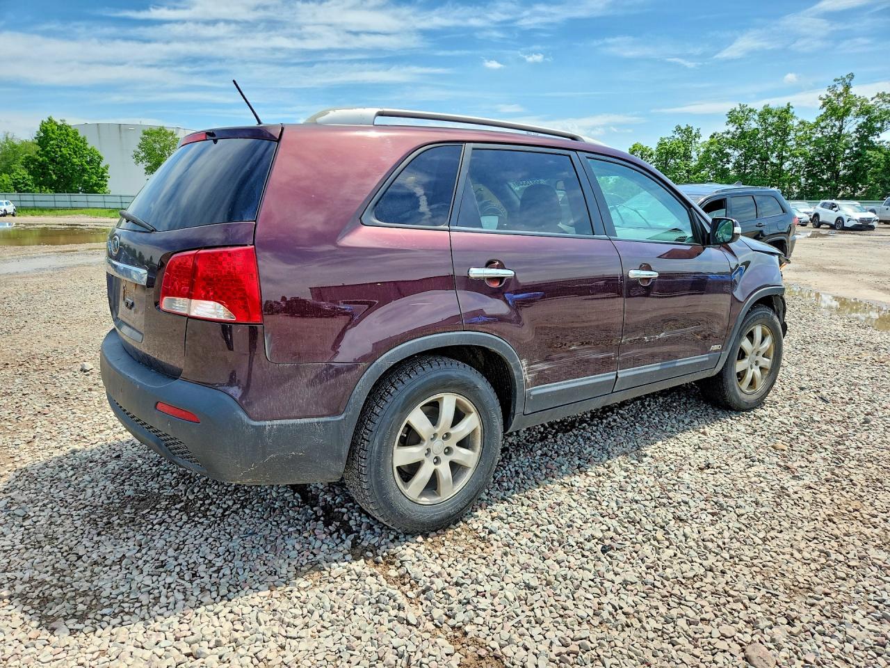 2013 Kia Sorento Lx Maroon vin: 5XYKTCA62DG322465