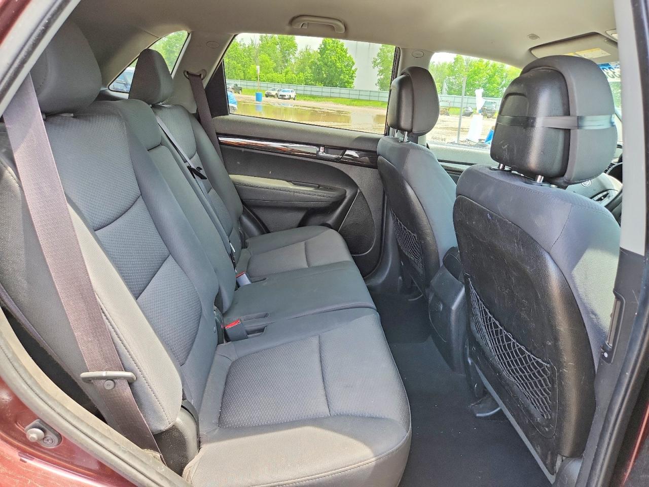 2013 Kia Sorento Lx Maroon vin: 5XYKTCA62DG322465