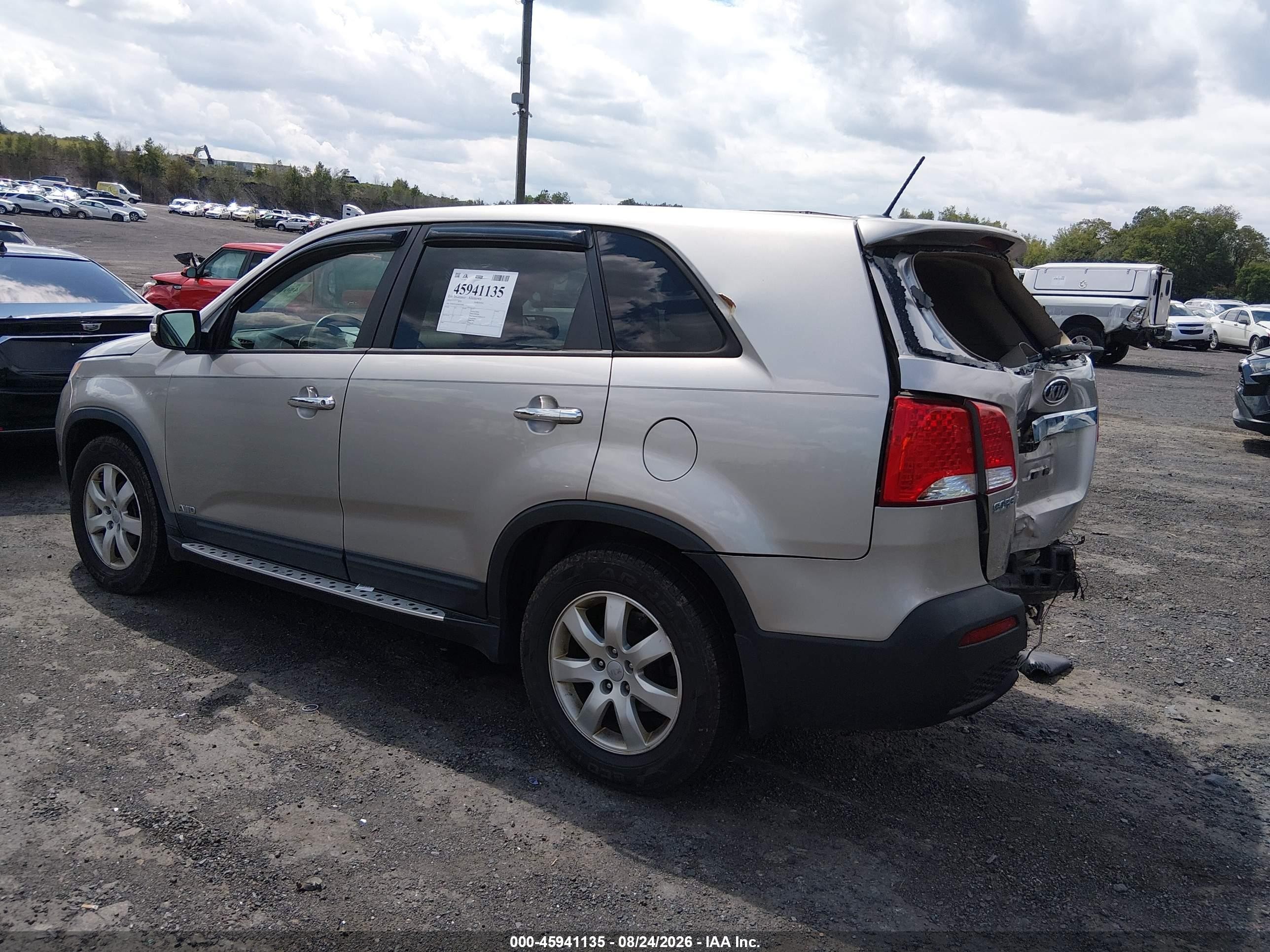 2013 Kia Sorento Lx Gray vin: 5XYKTCA62DG359998