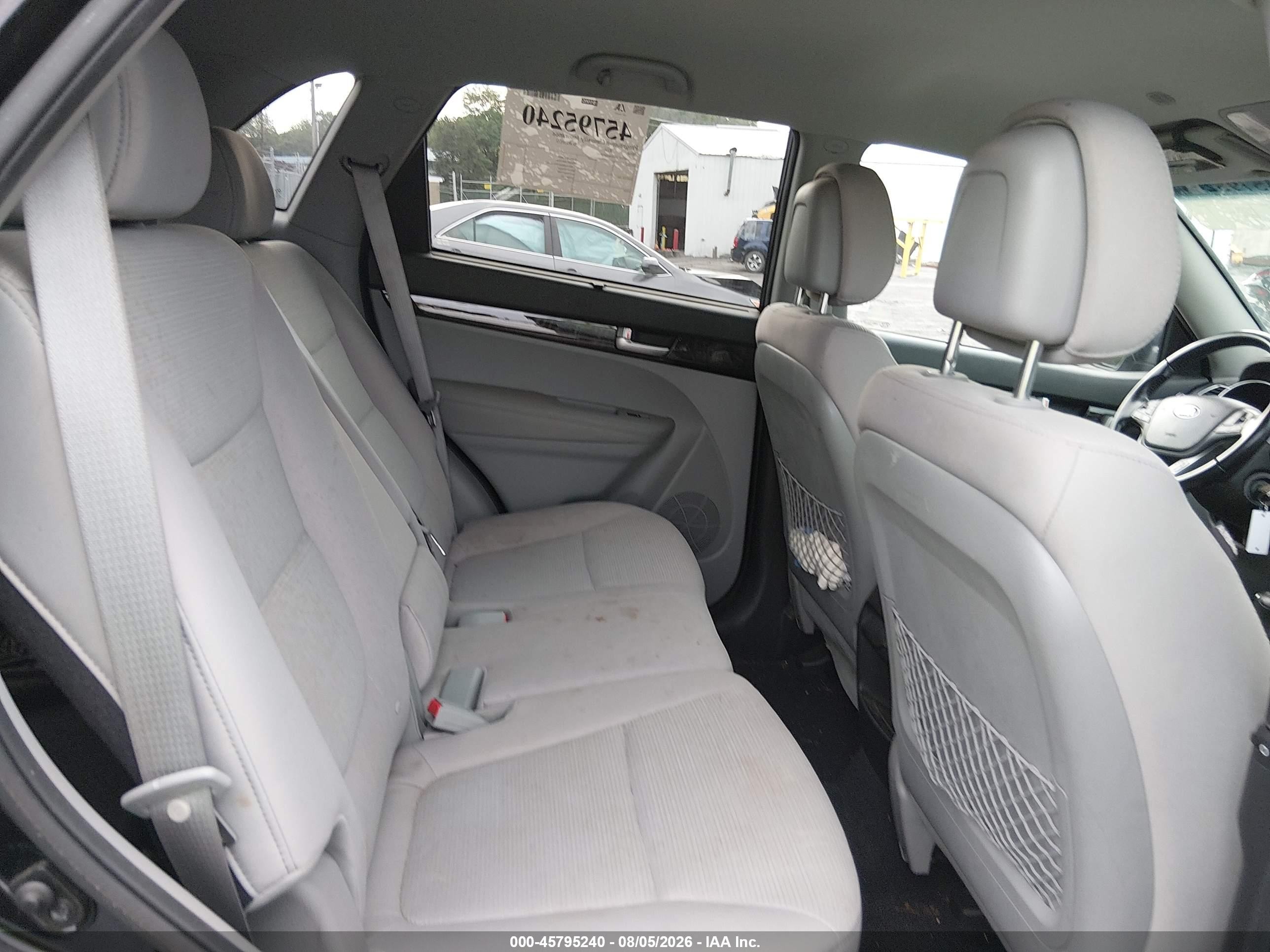 2014 Kia Sorento Lx Black vin: 5XYKTCA62EG450271