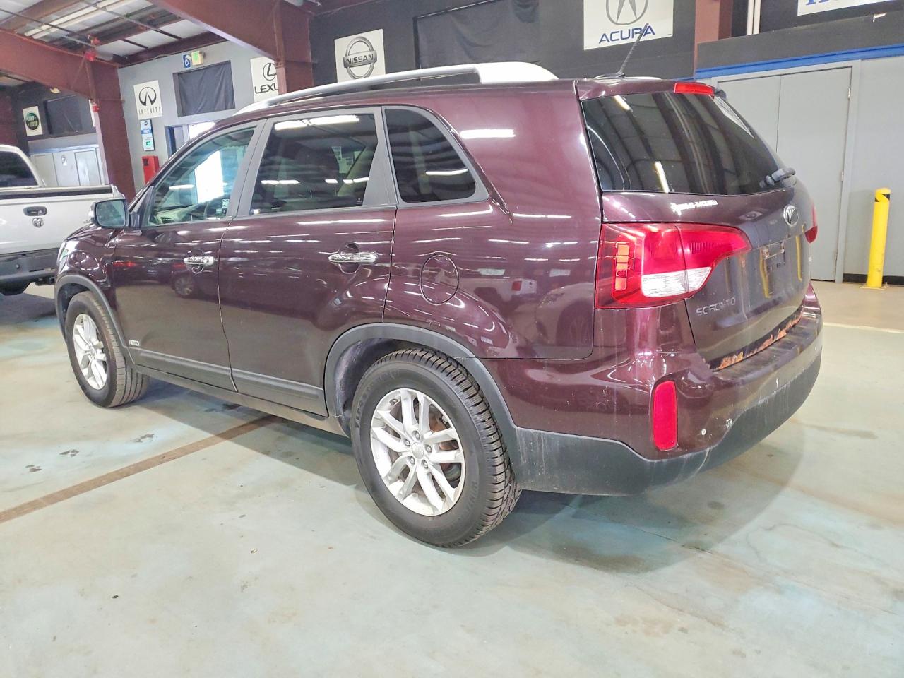 2014 Kia Sorento Burgundy vin: 5XYKTCA62EG489040