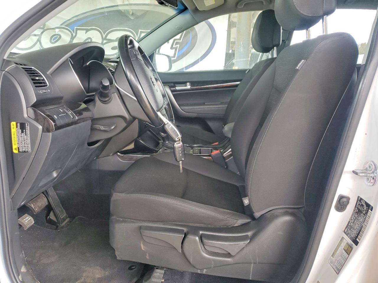 2014 Kia Sorento Lx White vin: 5XYKTCA62EG497039