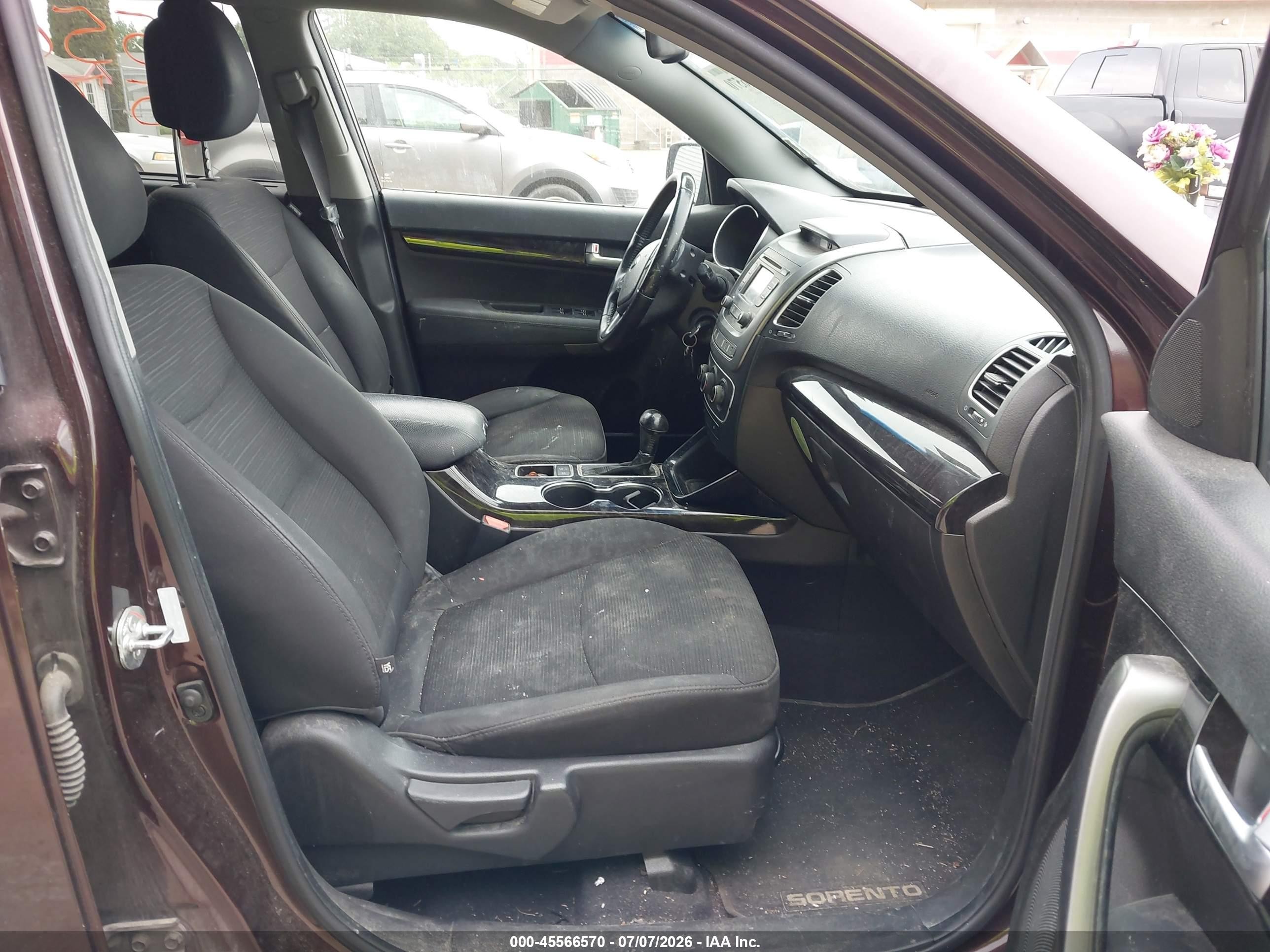 2014 Kia Sorento Lx Бордовый vin: 5XYKTCA62EG506578