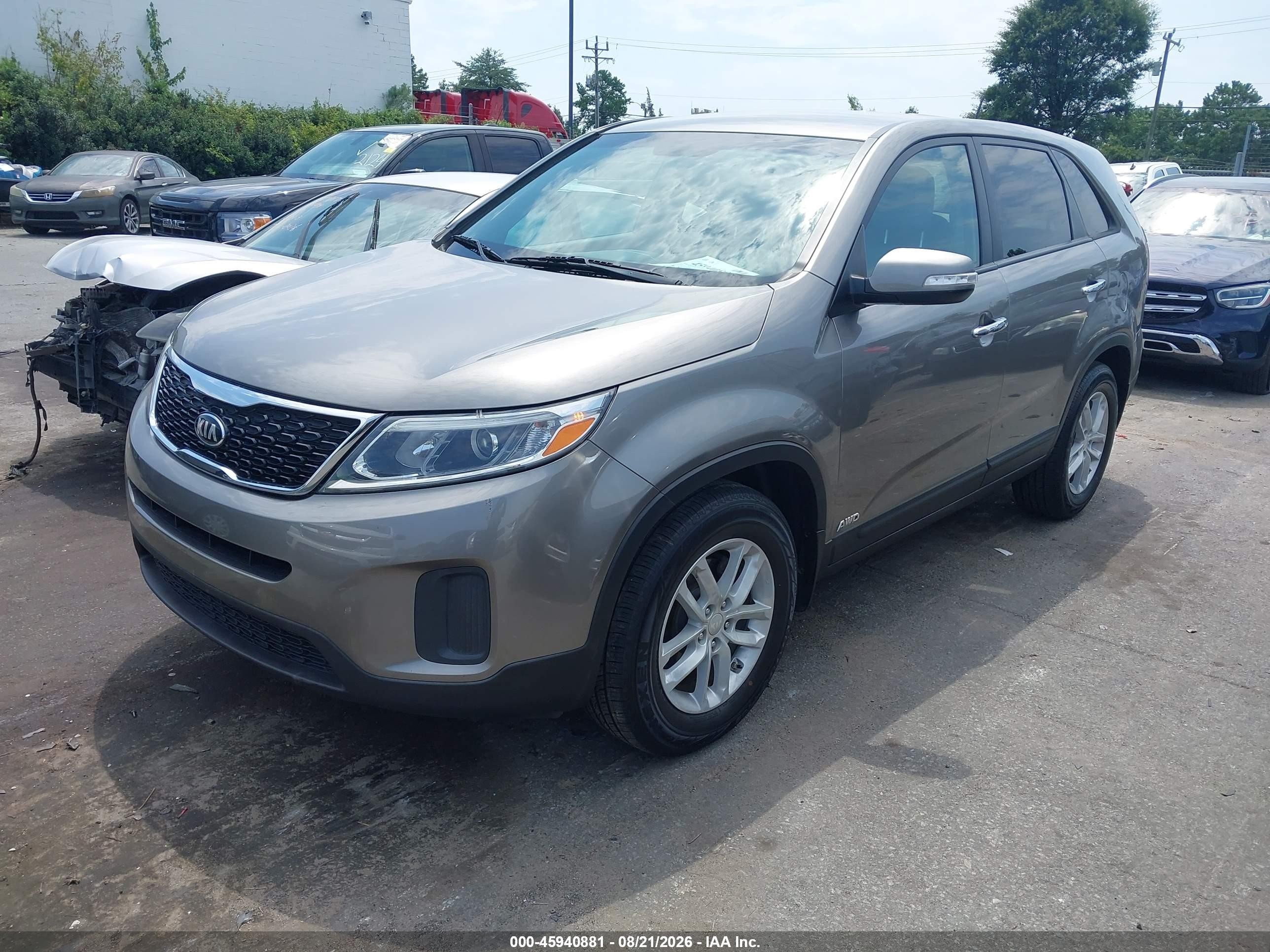 2015 Kia Sorento Lx Gray vin: 5XYKTCA62FG552798