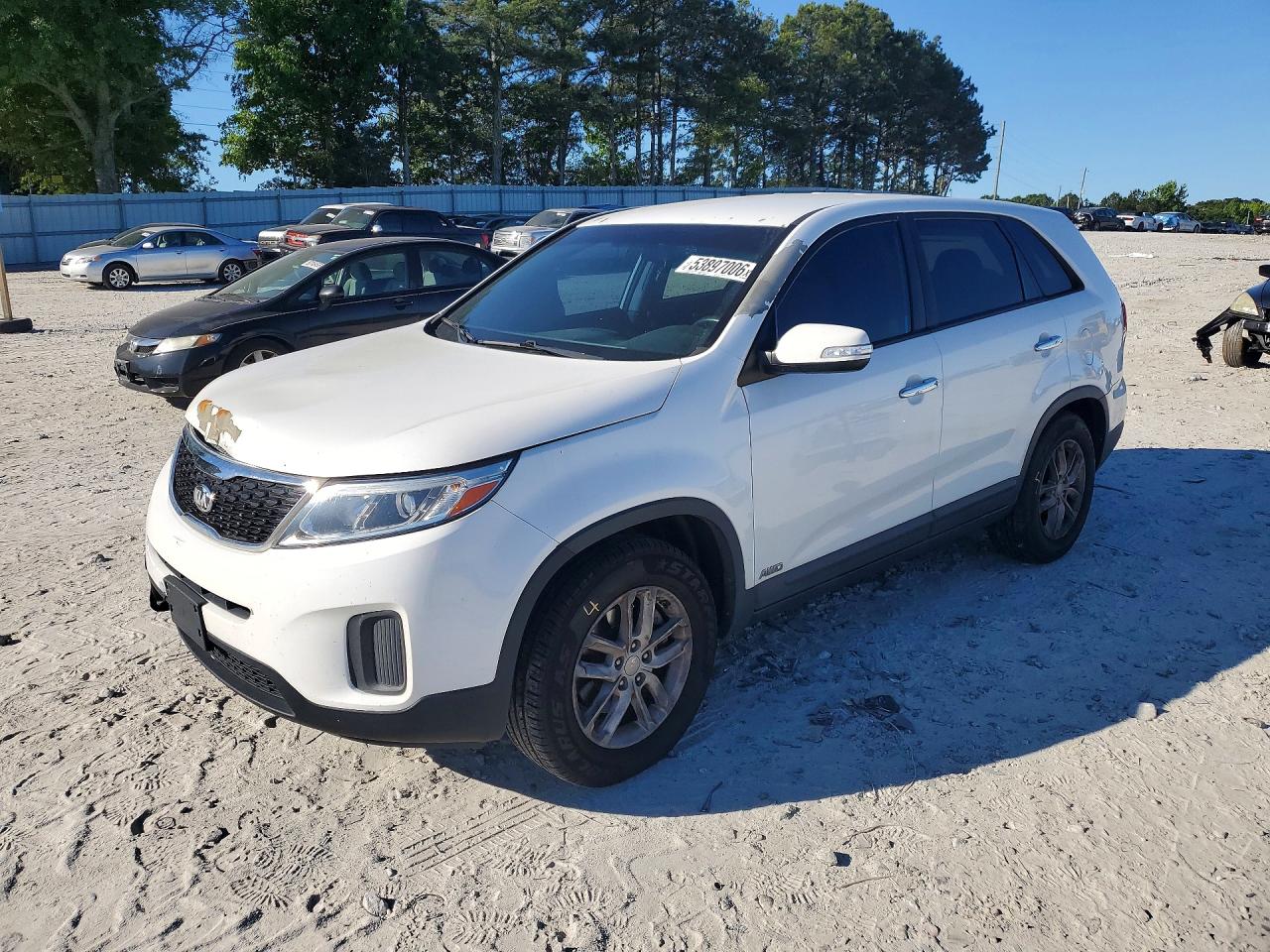 2015 Kia Sorento Lx White vin: 5XYKTCA62FG562232