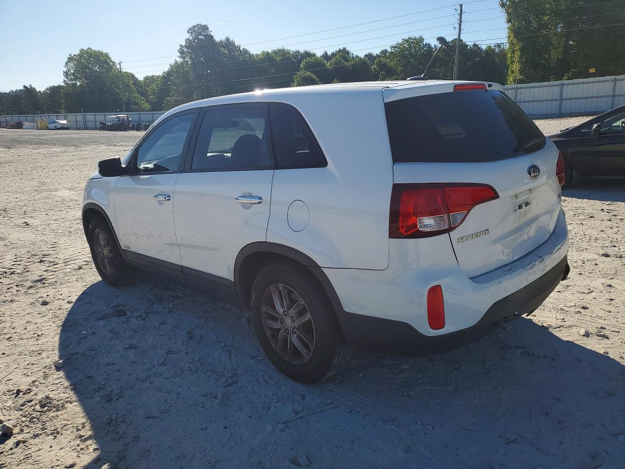 2015 Kia Sorento Lx White vin: 5XYKTCA62FG562232