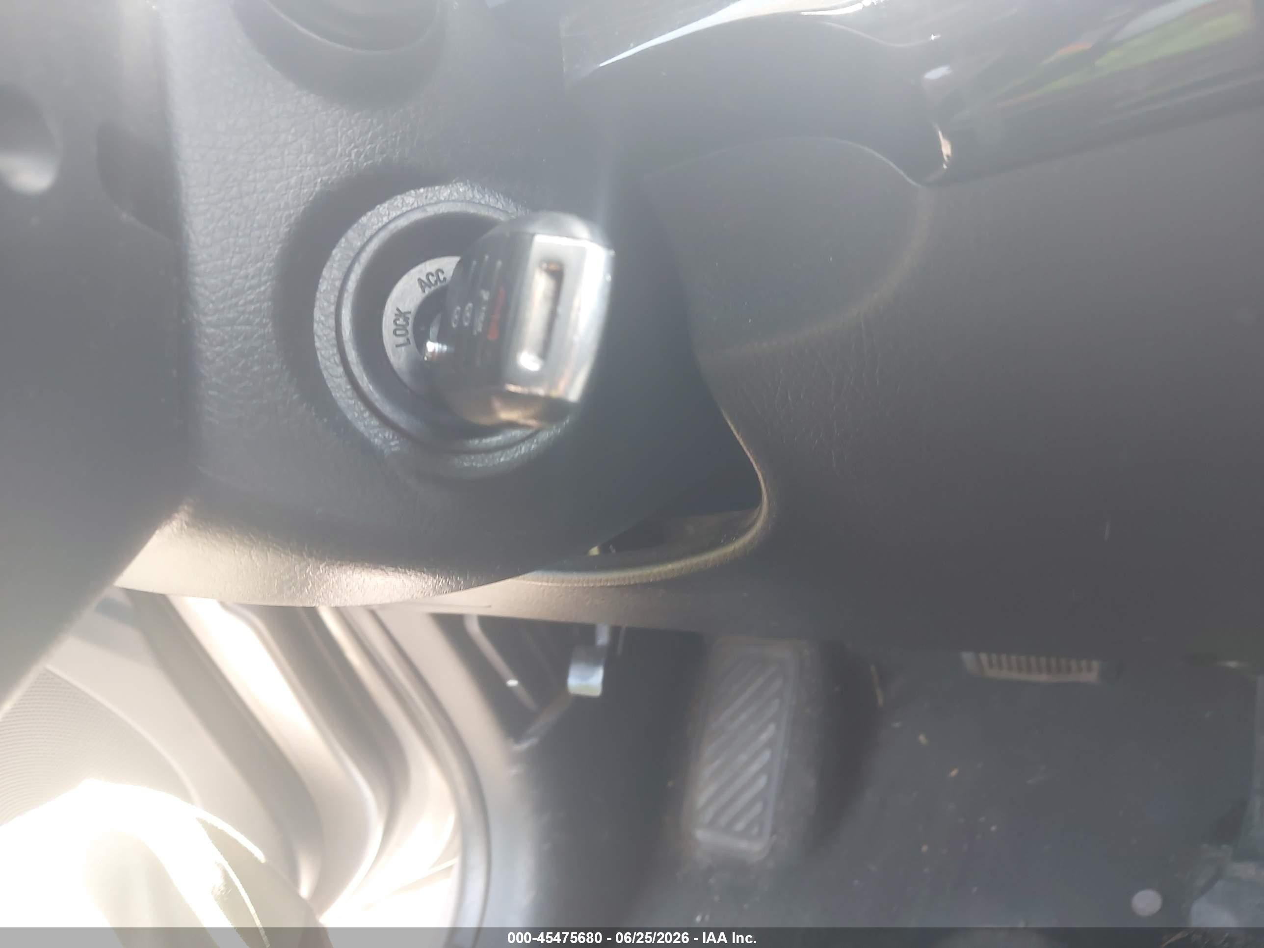 2015 Kia Sorento Lx Silver vin: 5XYKTCA62FG610666