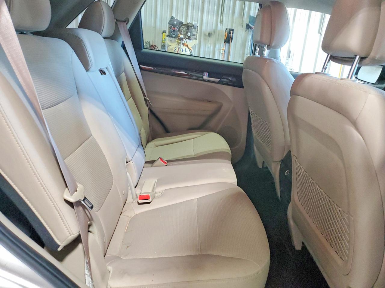 2015 Kia Sorento Lx Silver vin: 5XYKTCA62FG613955