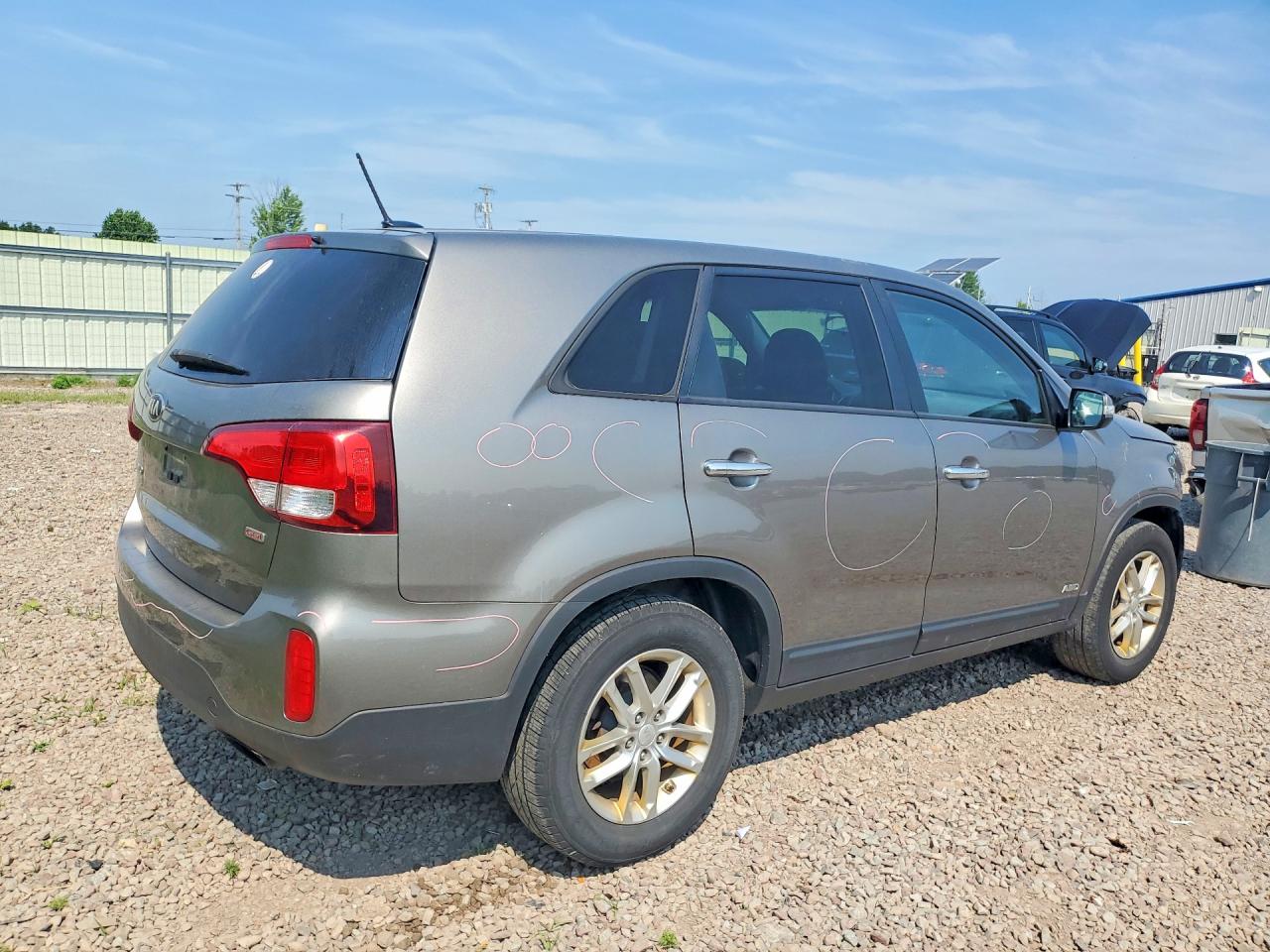 2015 Kia Sorento Lx Silver vin: 5XYKTCA62FG614538