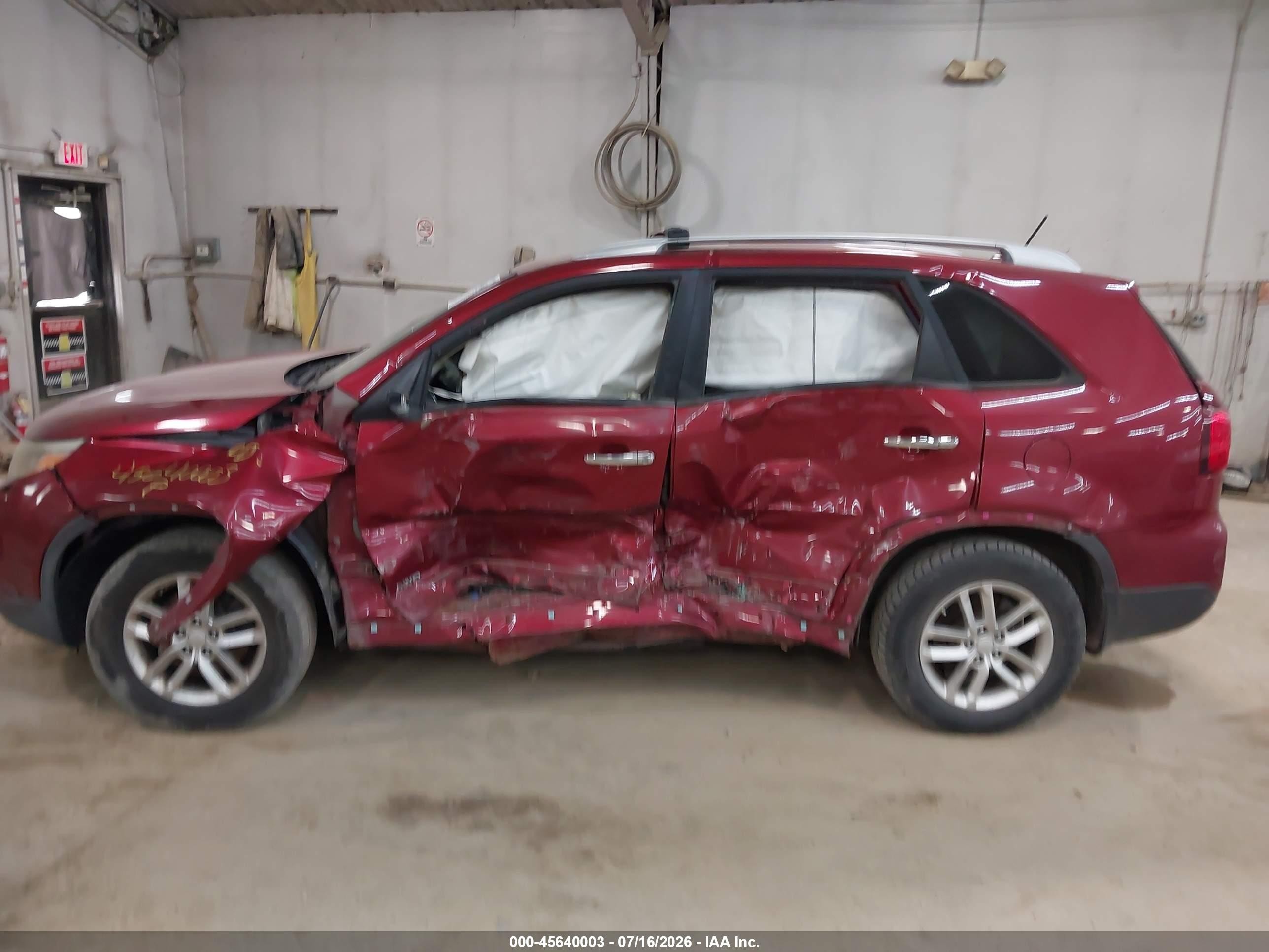 2015 Kia Sorento Lx Red vin: 5XYKTCA62FG631646