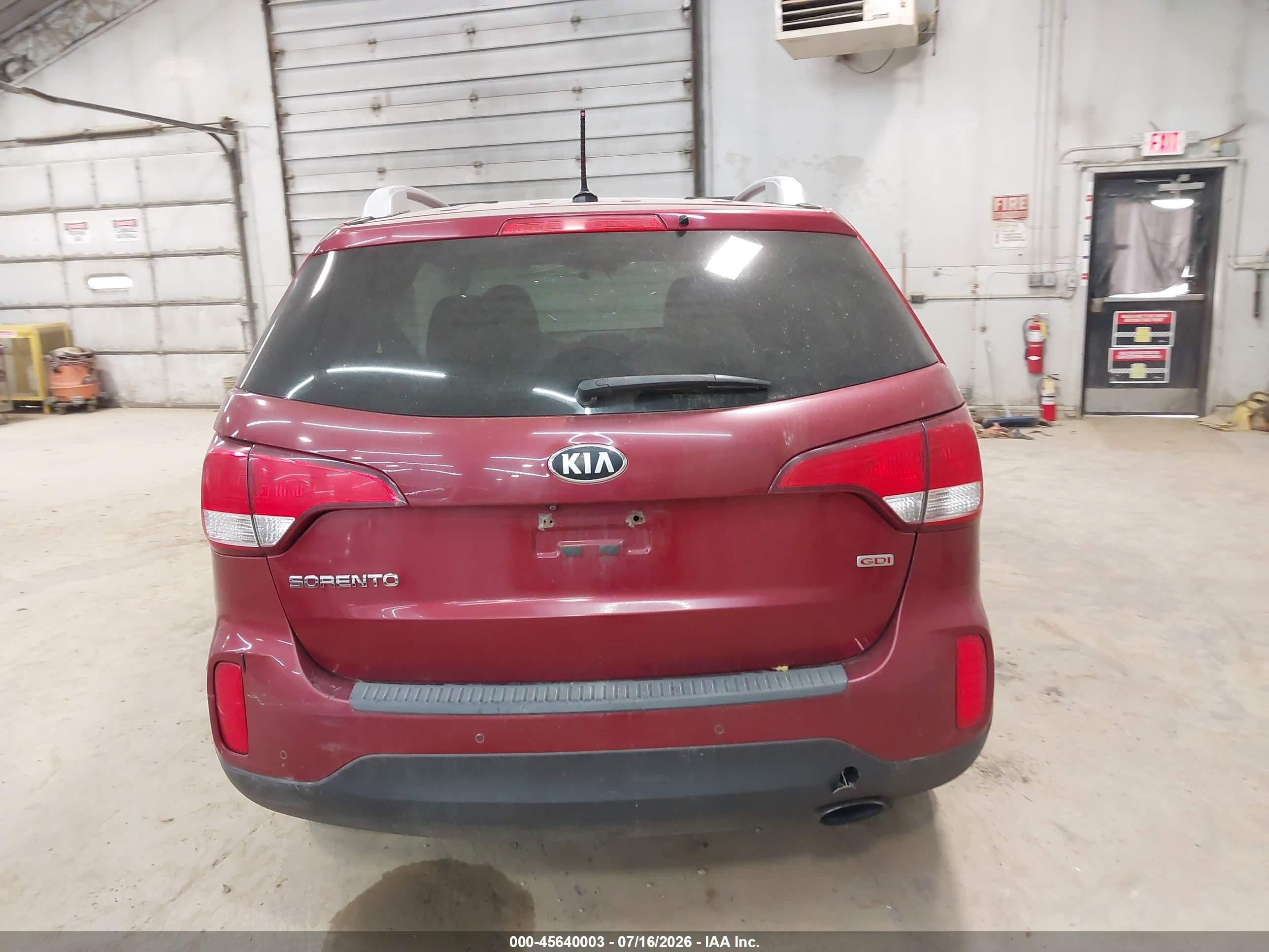 2015 Kia Sorento Lx Red vin: 5XYKTCA62FG631646