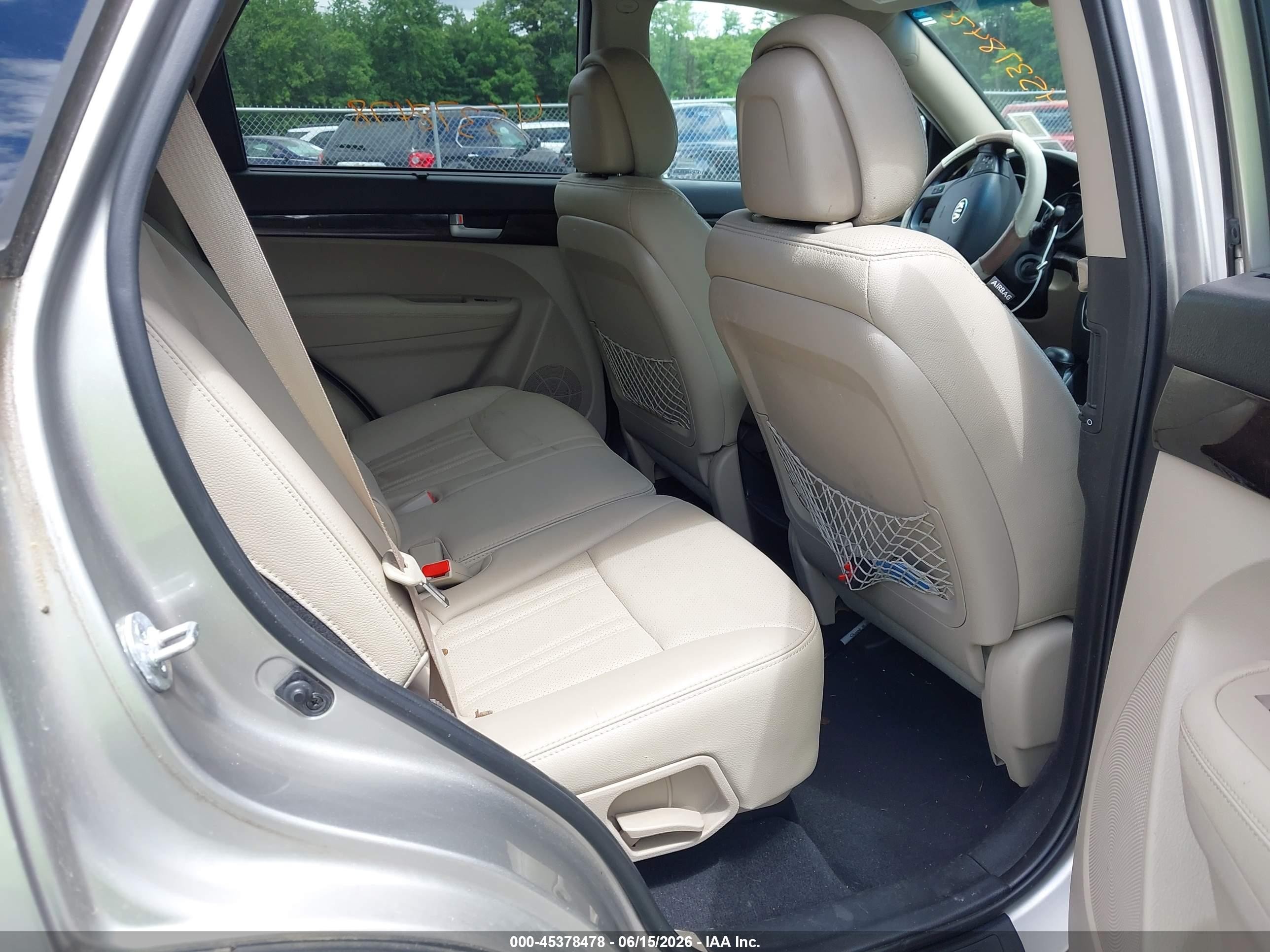 2015 Kia Sorento Lx Gold vin: 5XYKTCA62FG654974
