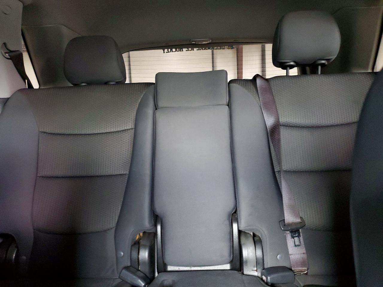 2012 Kia Sorento Lx Silver vin: 5XYKTCA63CG256930