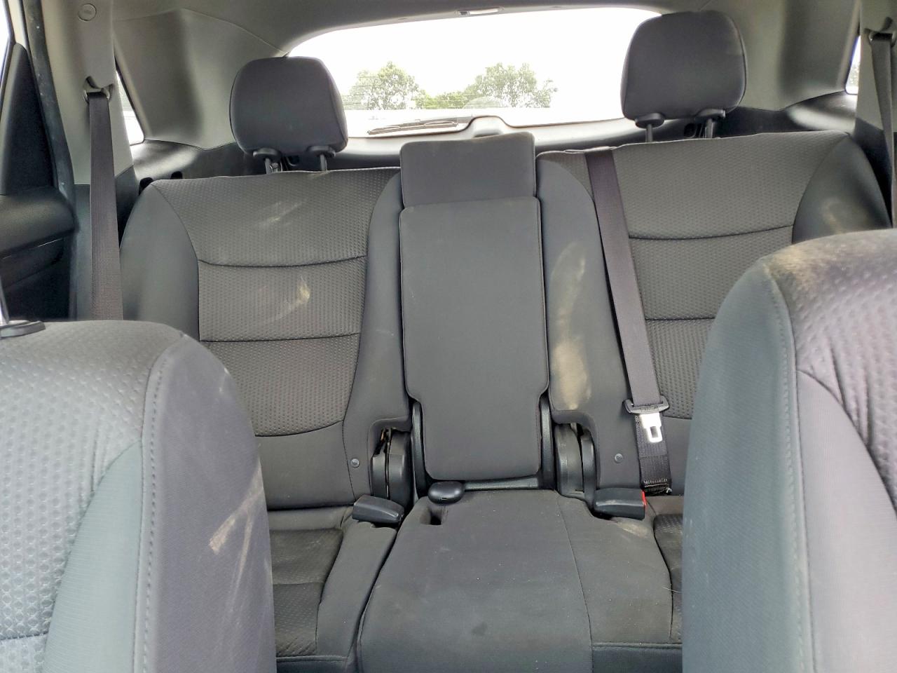 2013 Kia Sorento Lx White vin: 5XYKTCA63DG347195