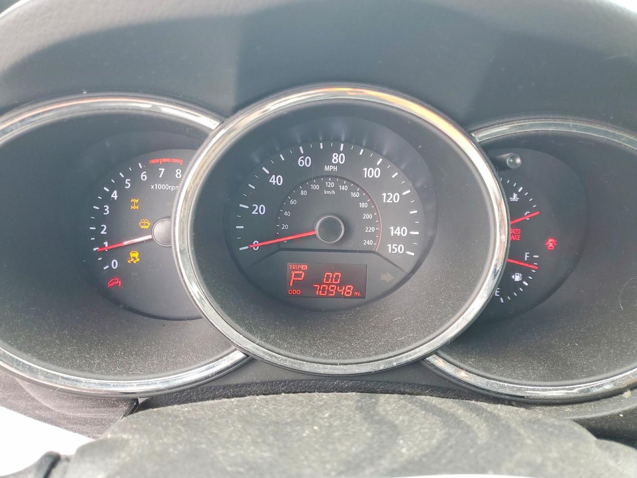 2013 Kia Sorento Lx White vin: 5XYKTCA63DG347195