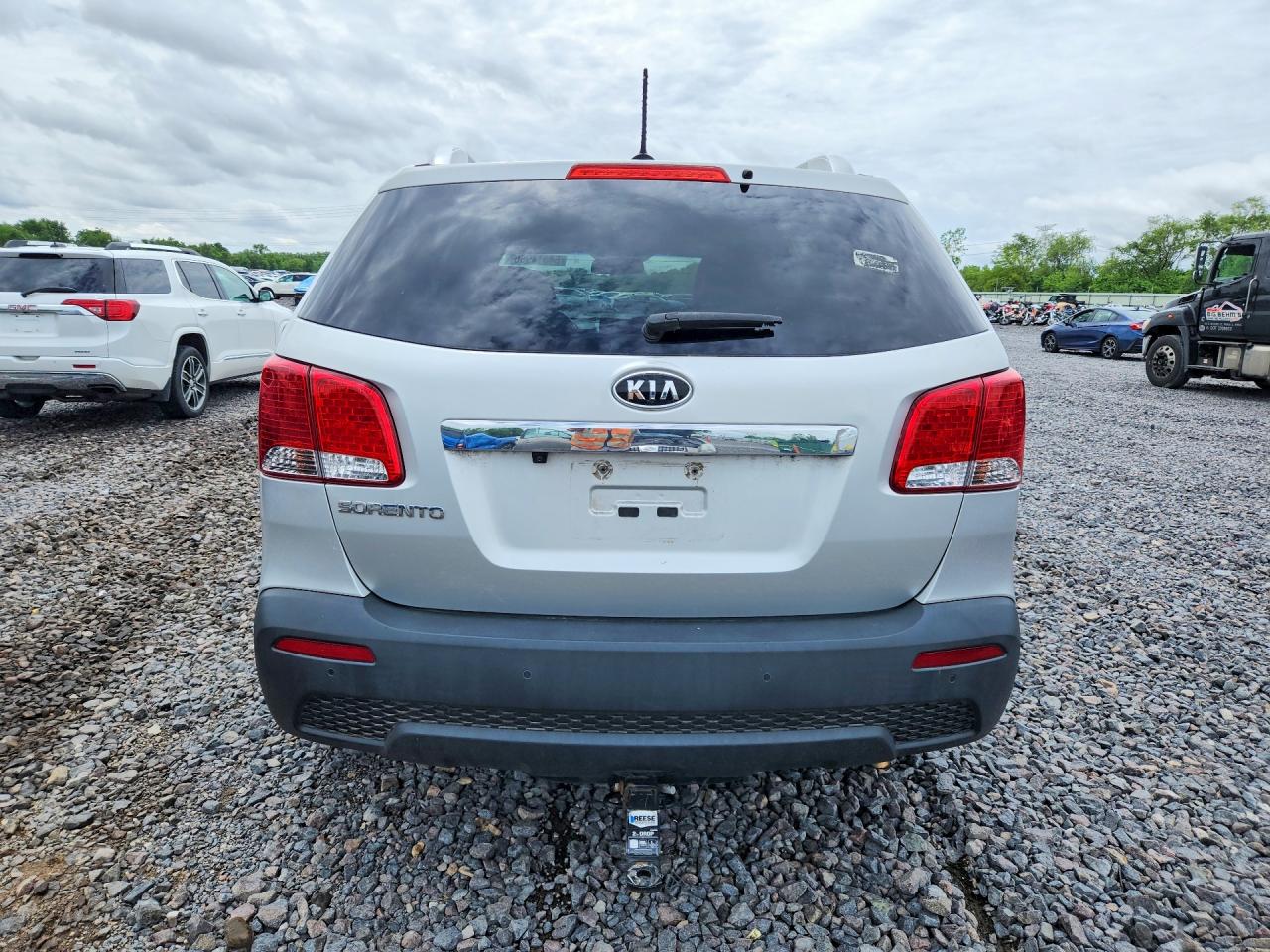 2013 Kia Sorento Lx Silver vin: 5XYKTCA63DG400607
