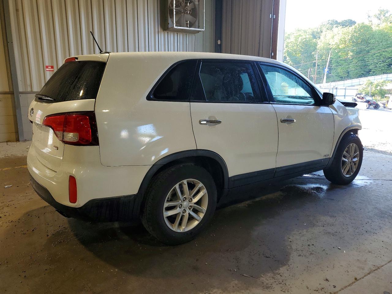 2014 Kia Sorento Lx White vin: 5XYKTCA63EG457598