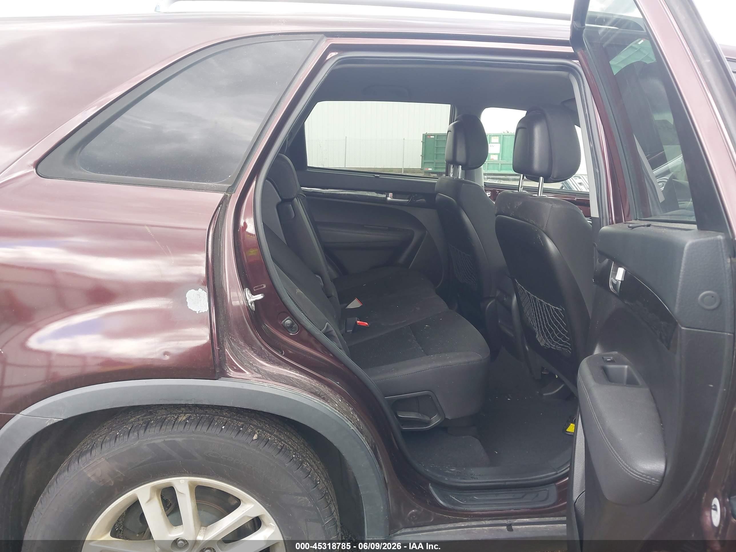 2014 Kia Sorento Lx Burgundy vin: 5XYKTCA63EG465734