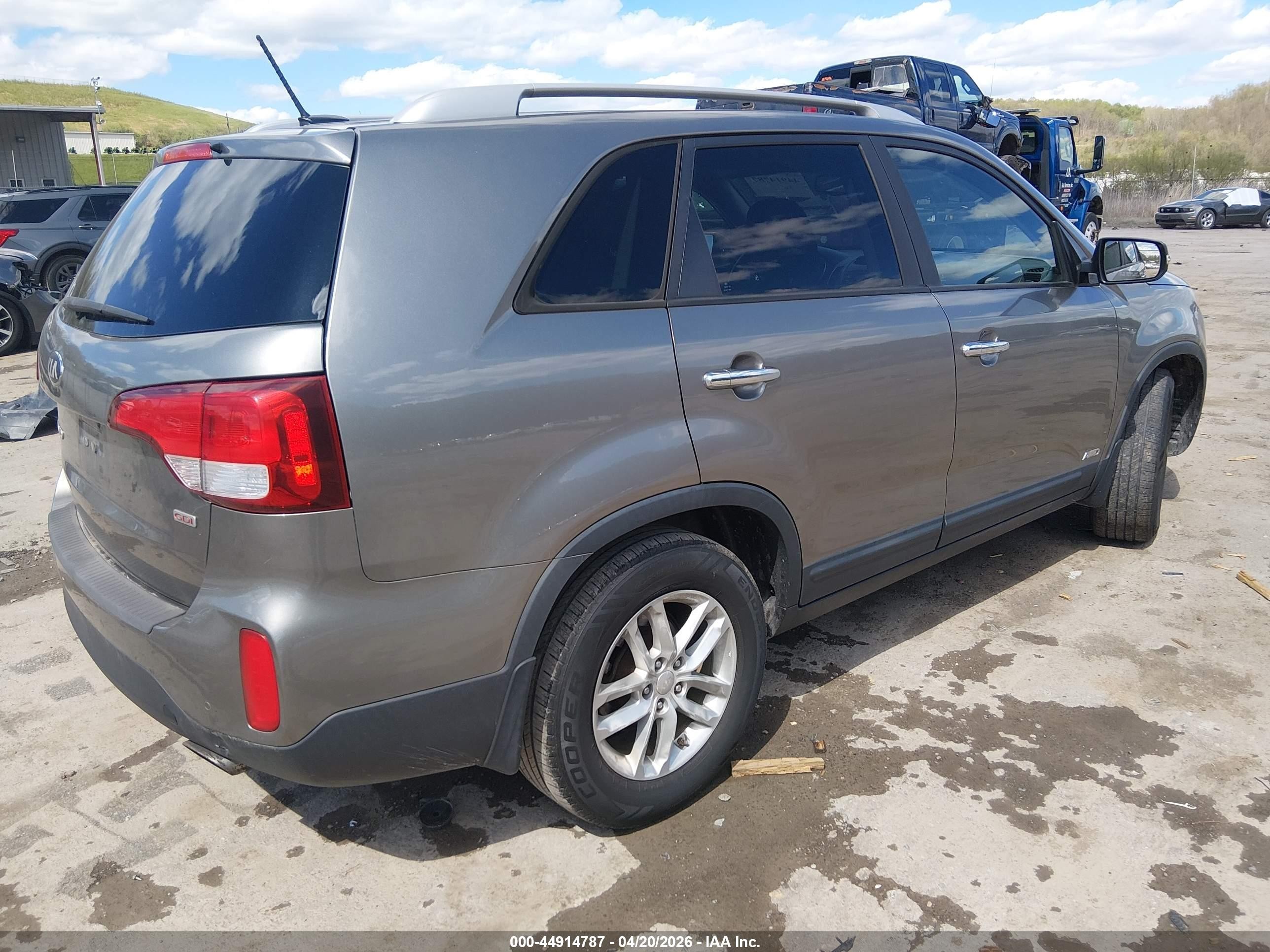 2014 Kia Sorento Lx Gray vin: 5XYKTCA63EG503785