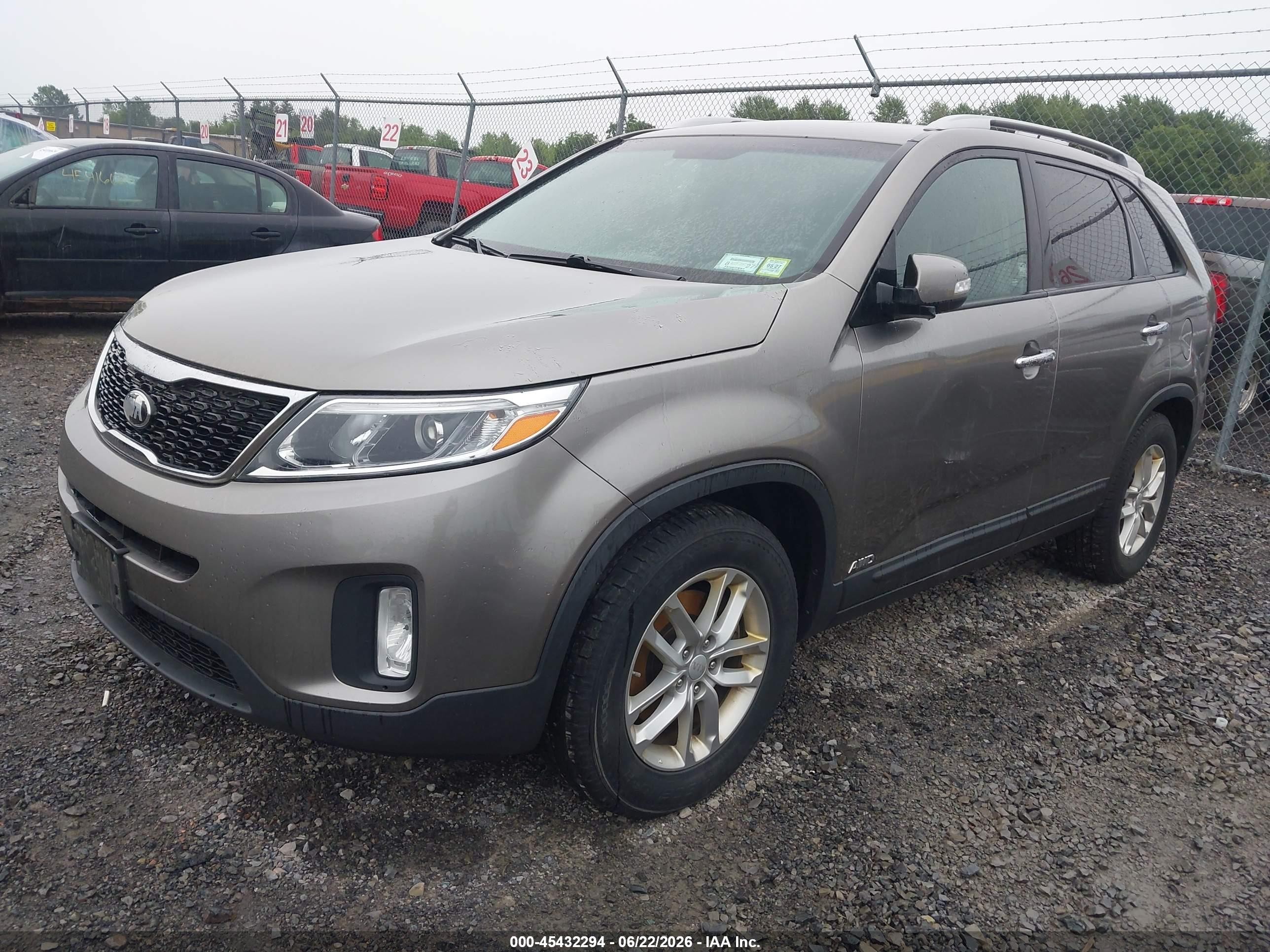 2014 Kia Sorento Lx Champagne vin: 5XYKTCA63EG522305
