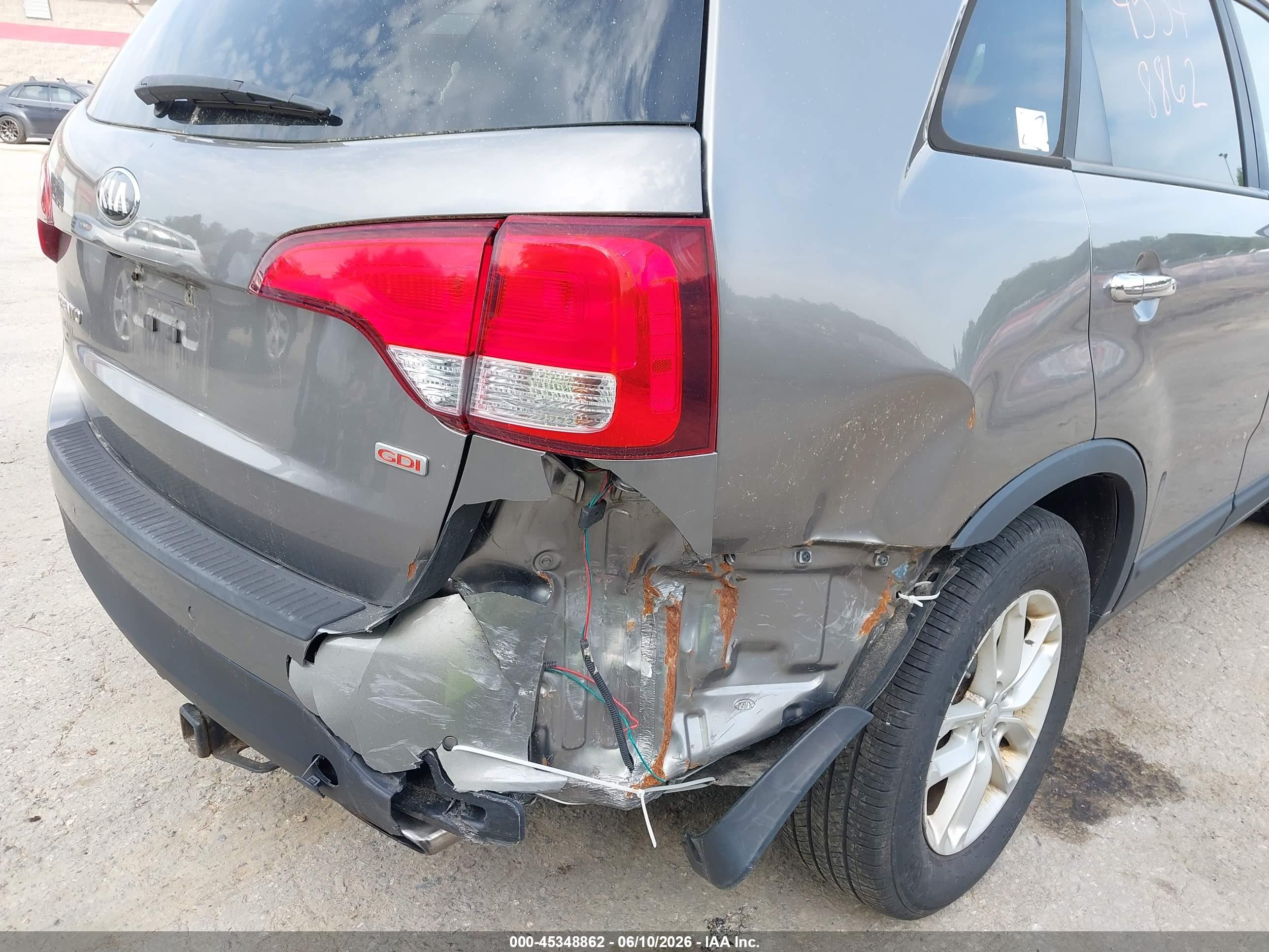 2014 Kia Sorento Lx Серый vin: 5XYKTCA63EG530582
