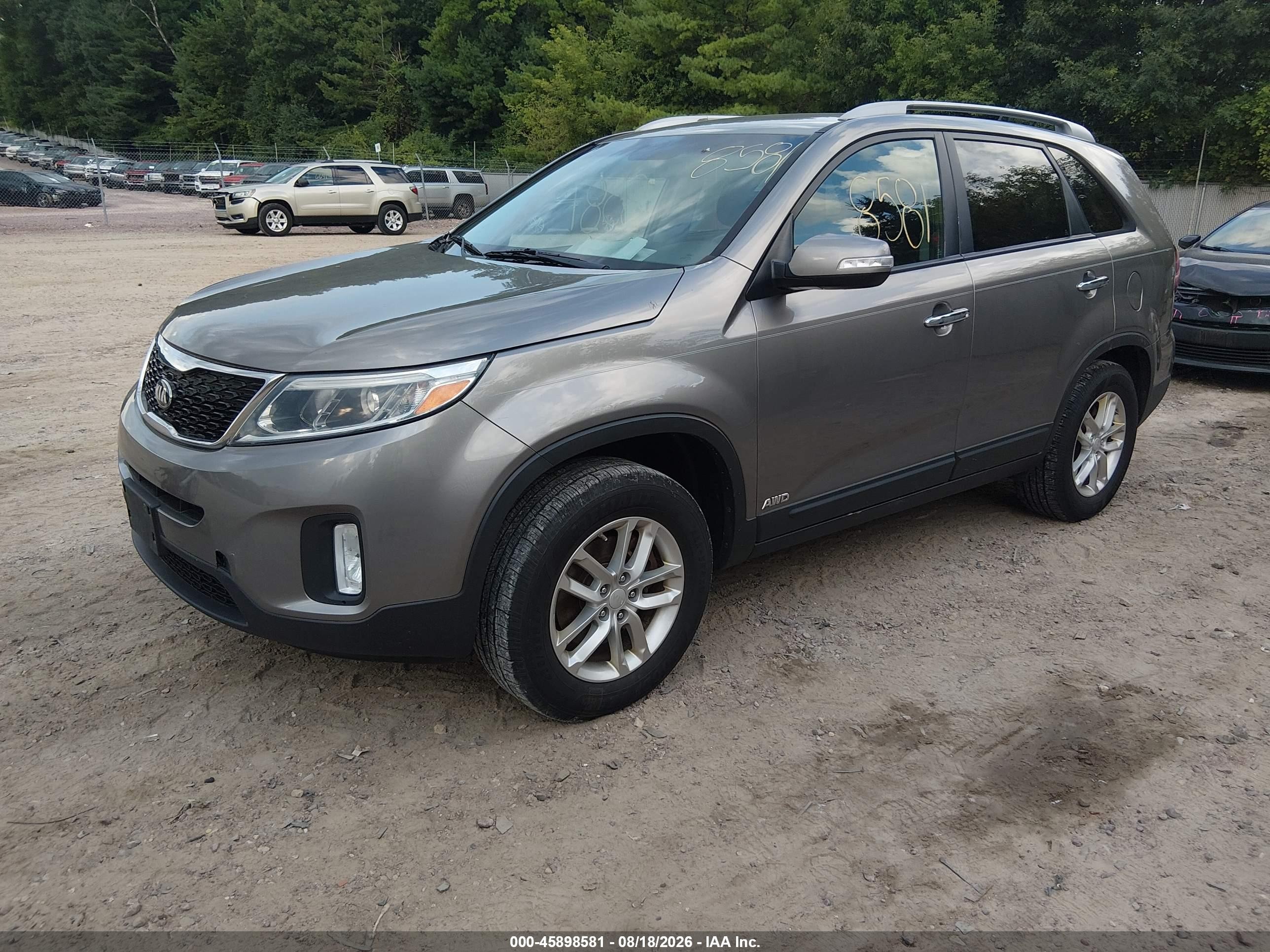 2015 Kia Sorento Lx Бежевый vin: 5XYKTCA63FG592260